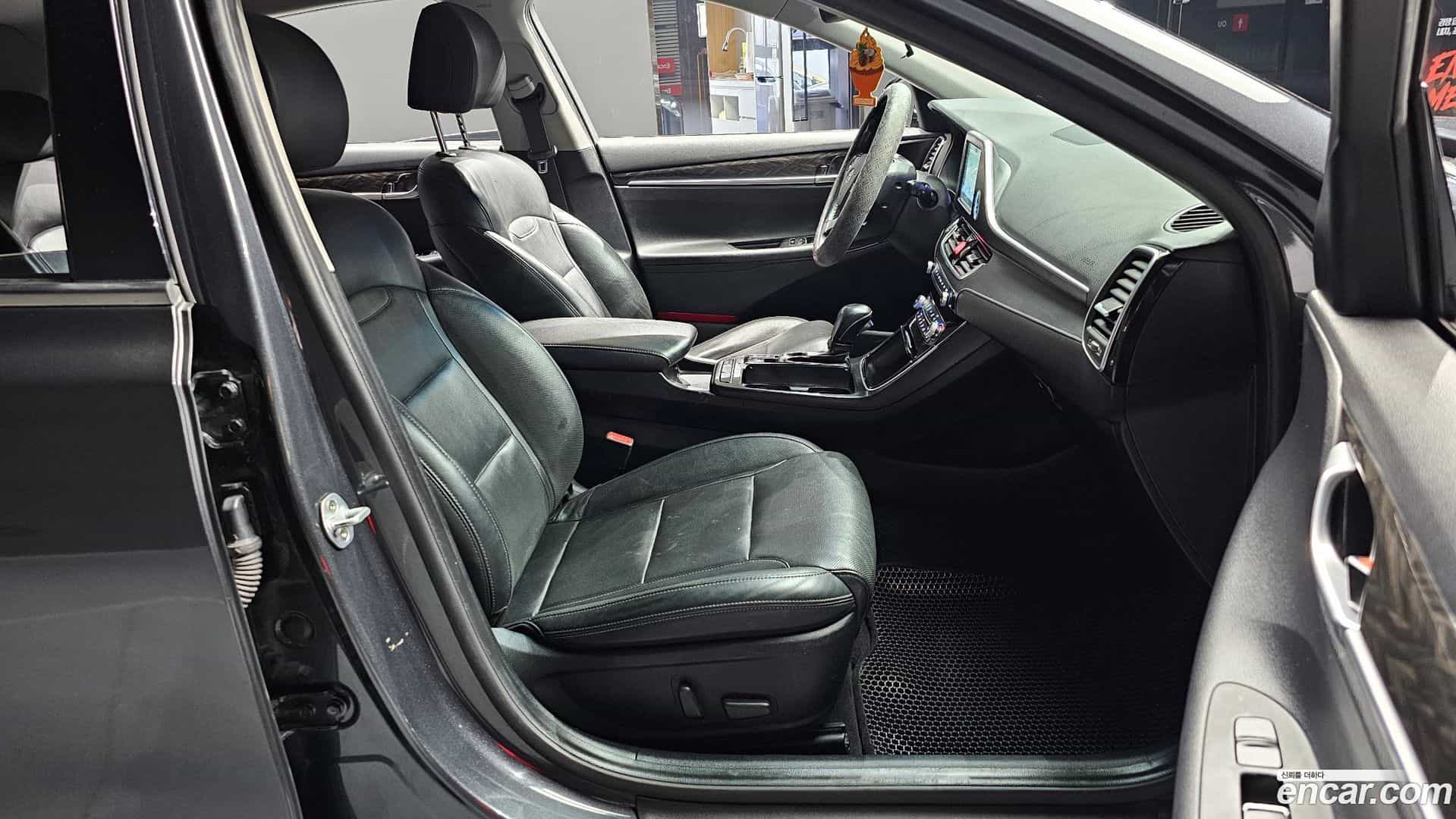 Grandeur Hyundai 2016.11-INNER-010