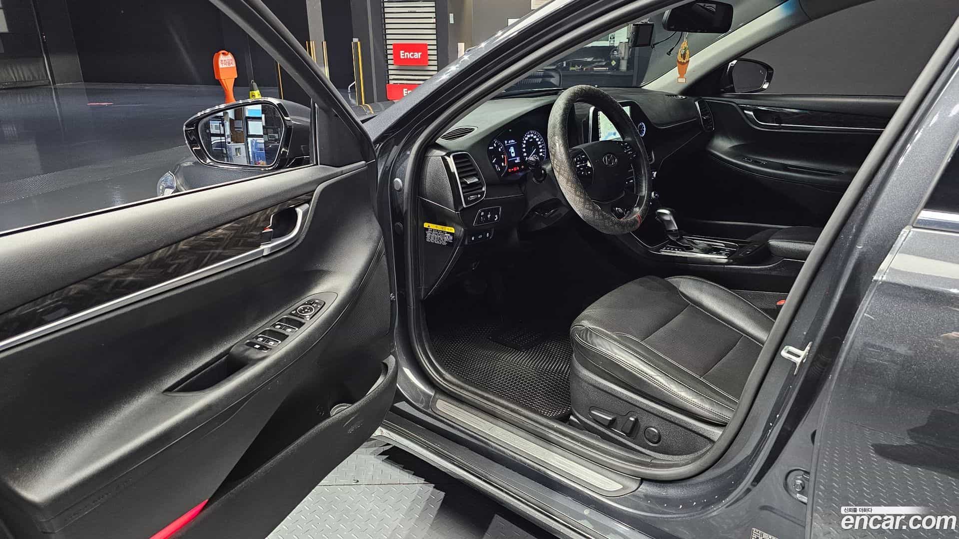 Grandeur Hyundai 2016.11-OPTION-015