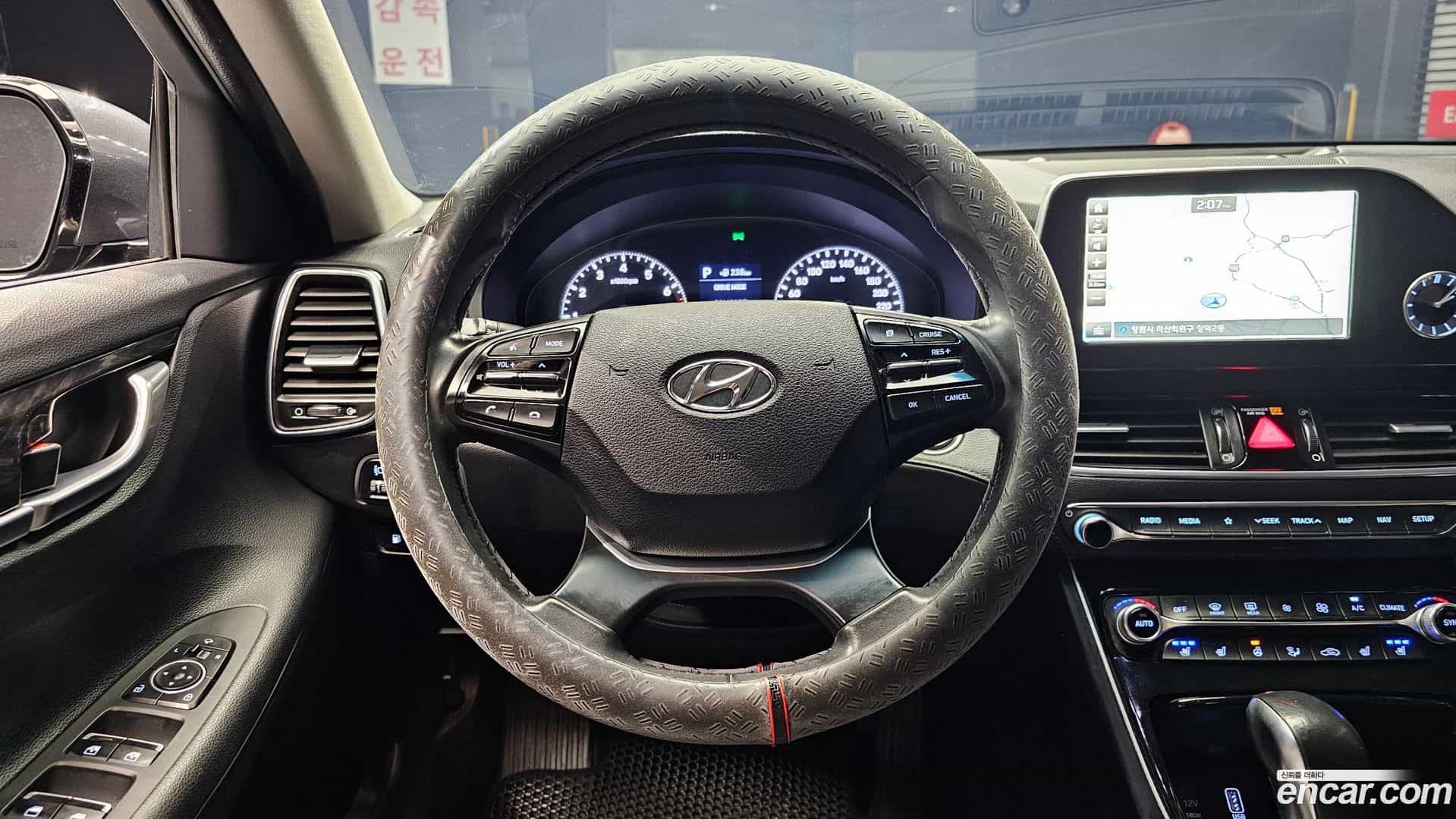 Grandeur Hyundai 2016.11-OPTION-017