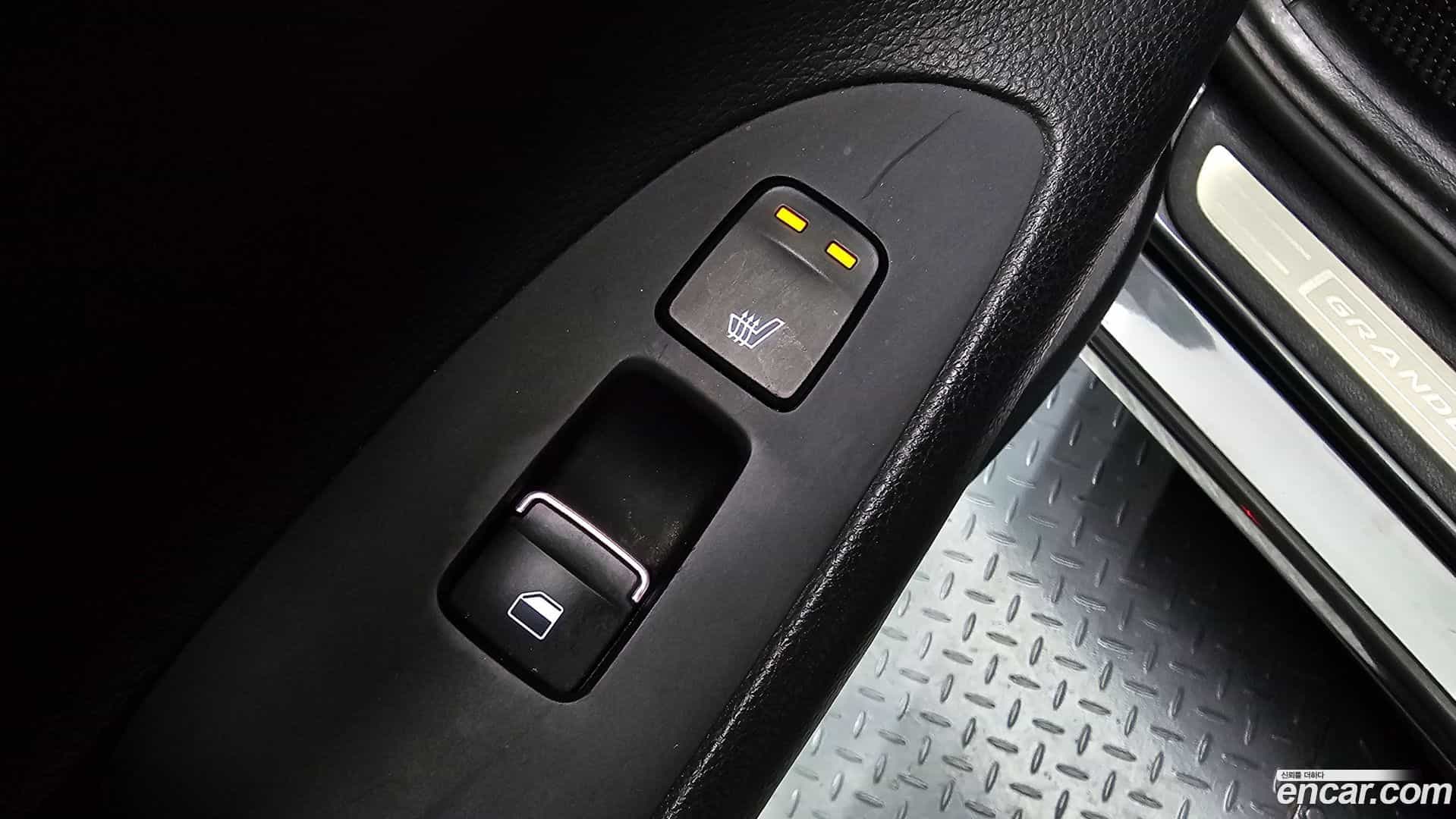 Grandeur Hyundai 2016.11-OPTION-023