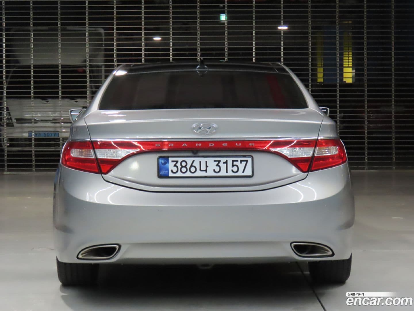 Main__Slider__Photo:Grandeur Hyundai 2012.4-2