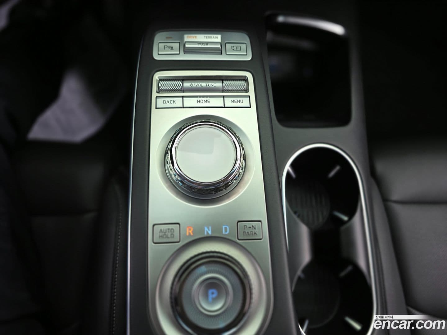 Main__Slider__Photo:GV70 Genesis 2021.11-17