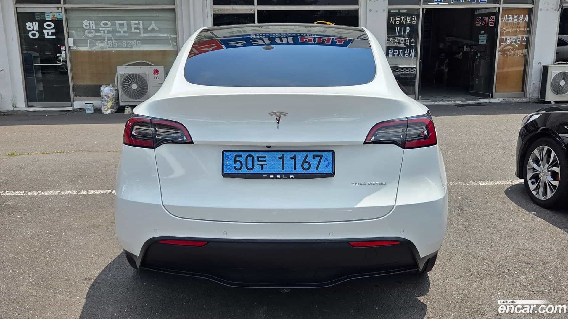 Model Y Tesla 2021.5-OPTION-018