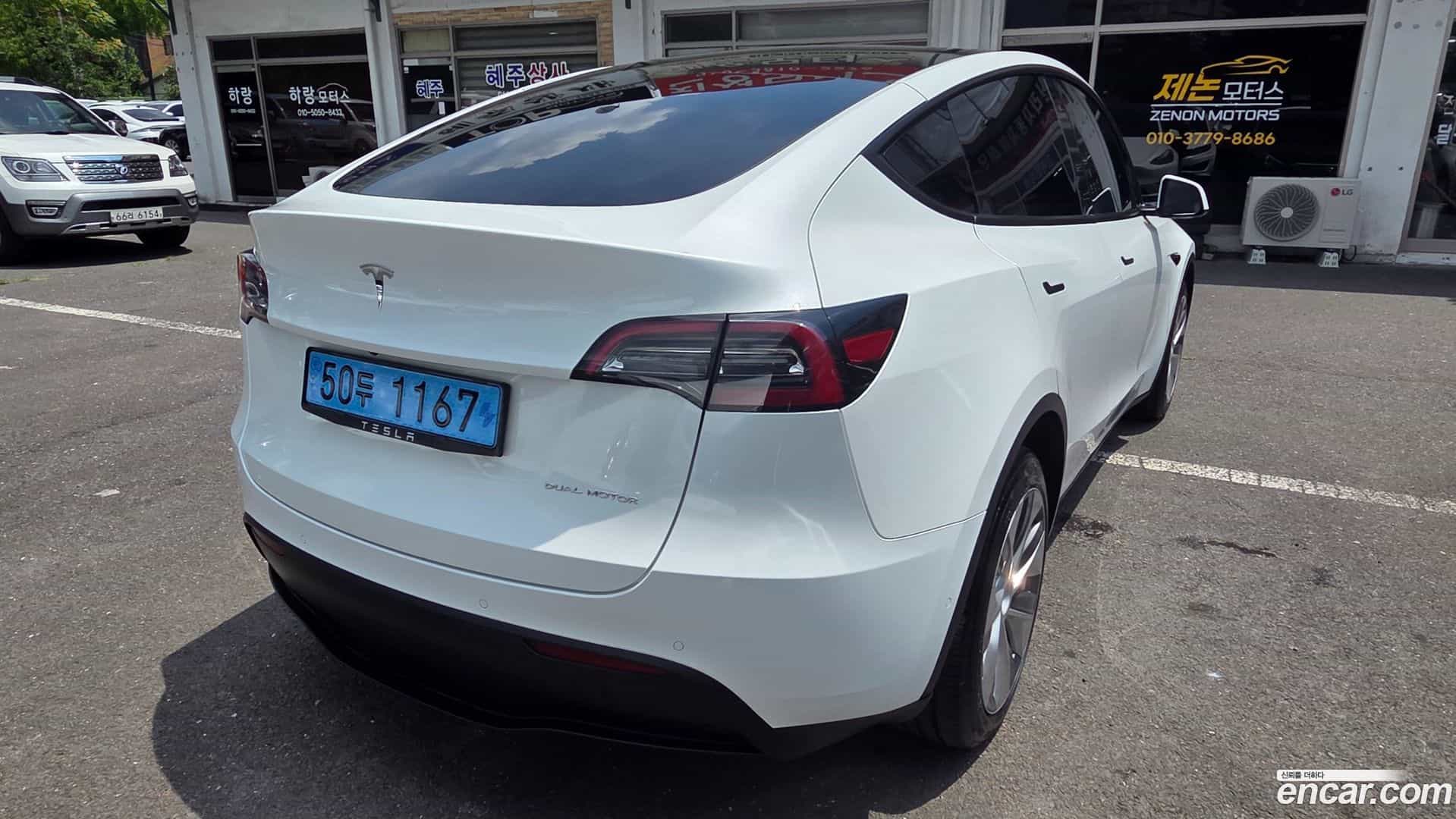 Model Y Tesla 2021.5-OPTION-019