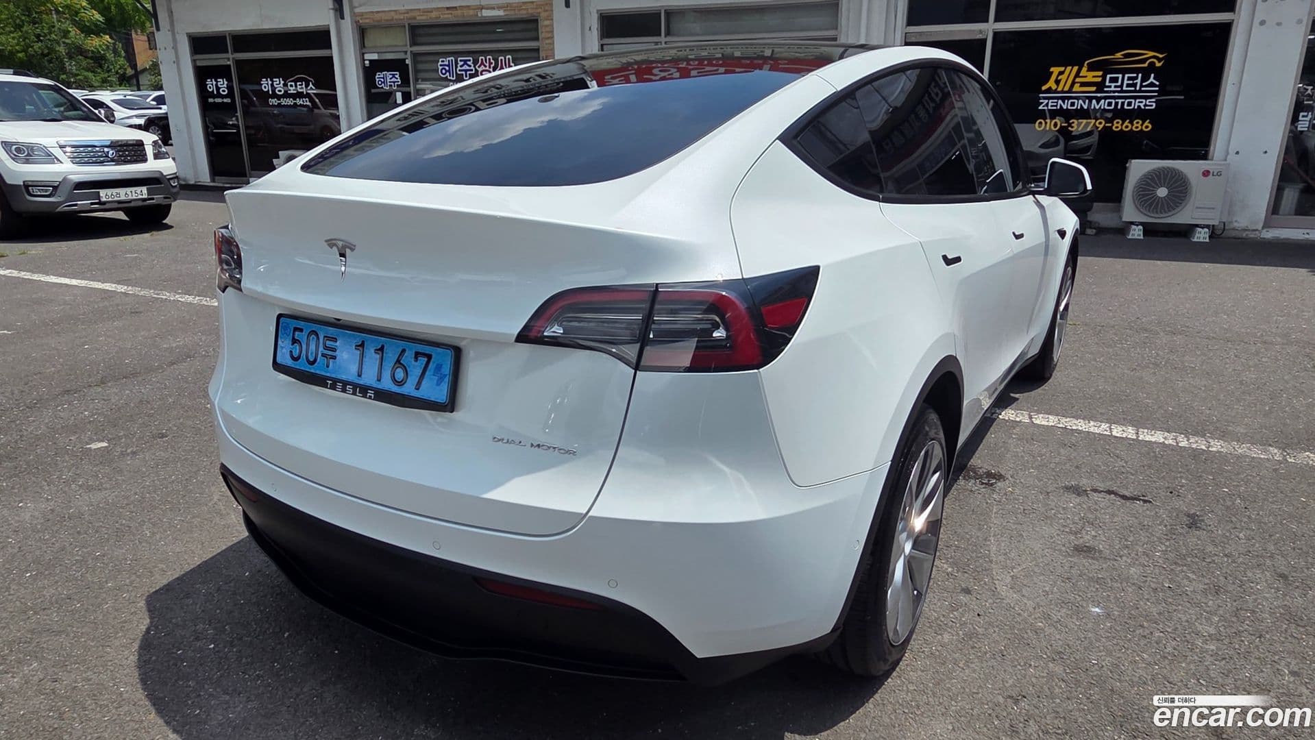 Main__Slider__Photo:Model Y Tesla 2021.5-14