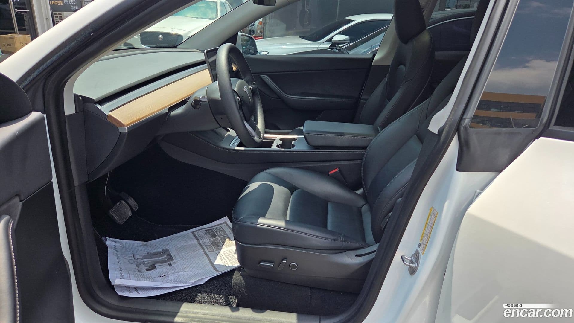 Main__Slider__Photo:Model Y Tesla 2021.5-15