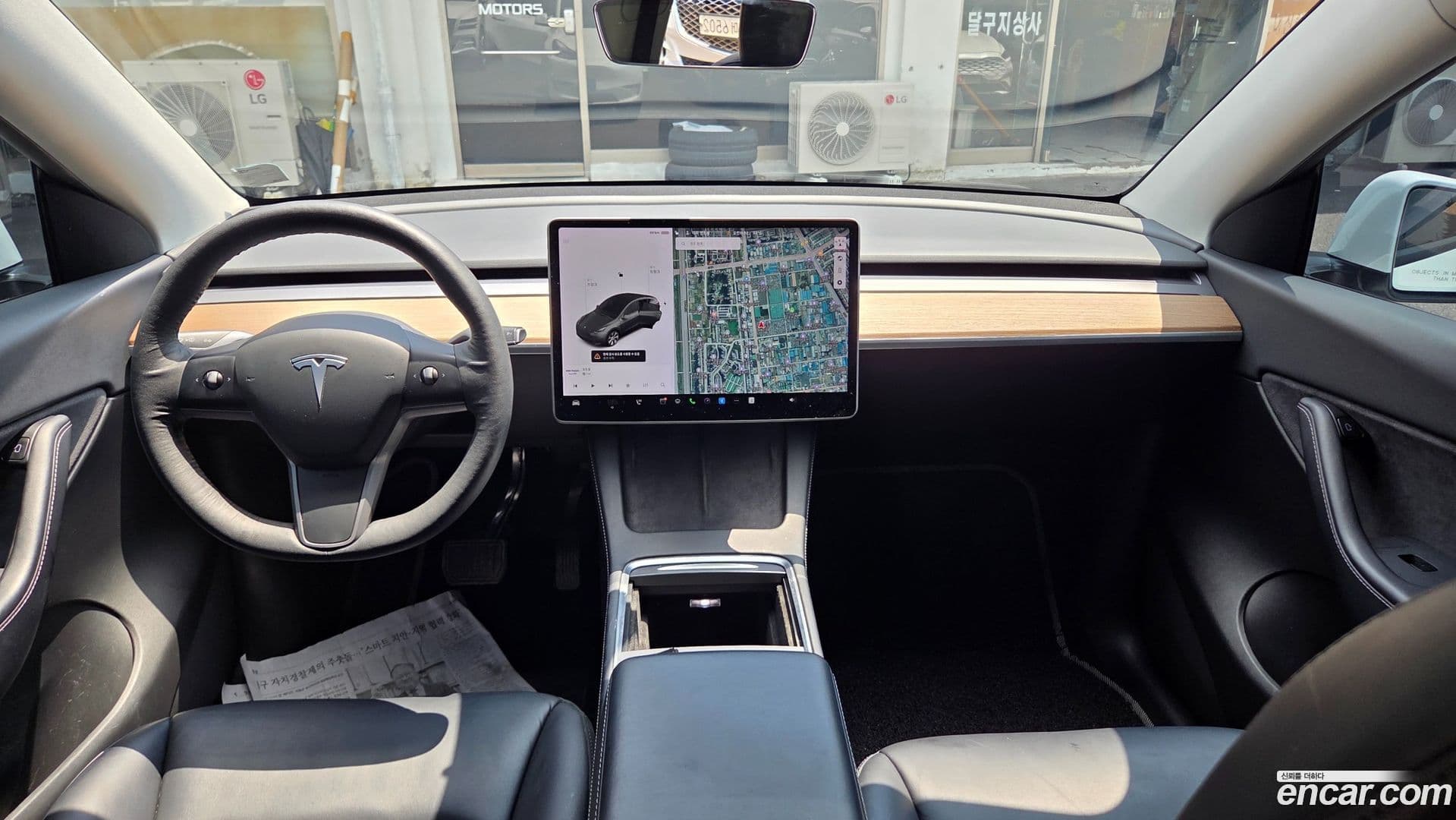 Main__Slider__Photo:Model Y Tesla 2021.5-16