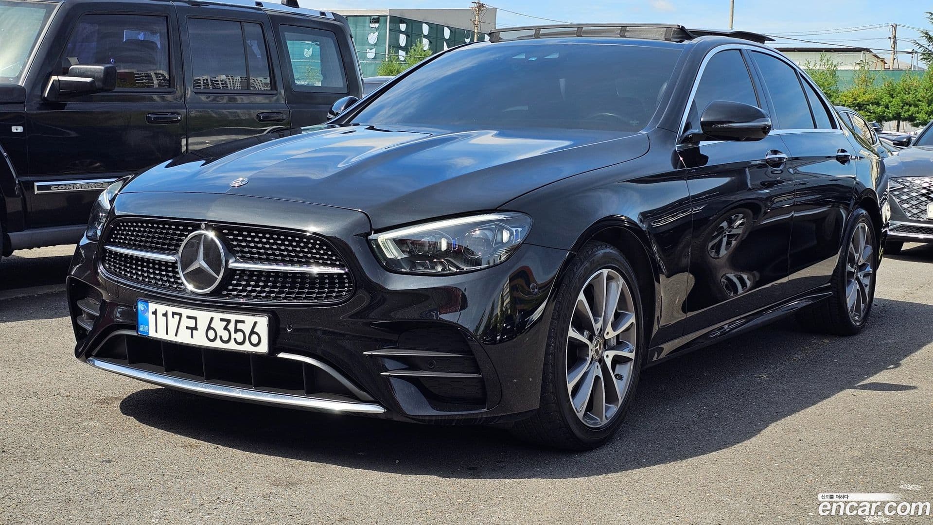 Main__Slider__Photo:E-Class Mercedes-Benz 2021.3-2