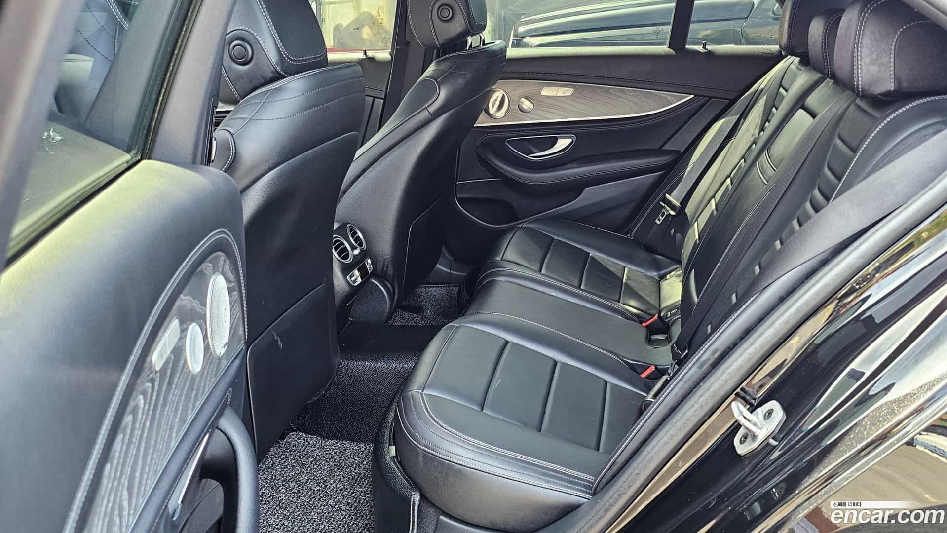 E-Class Mercedes-Benz 2021.3-INNER-008