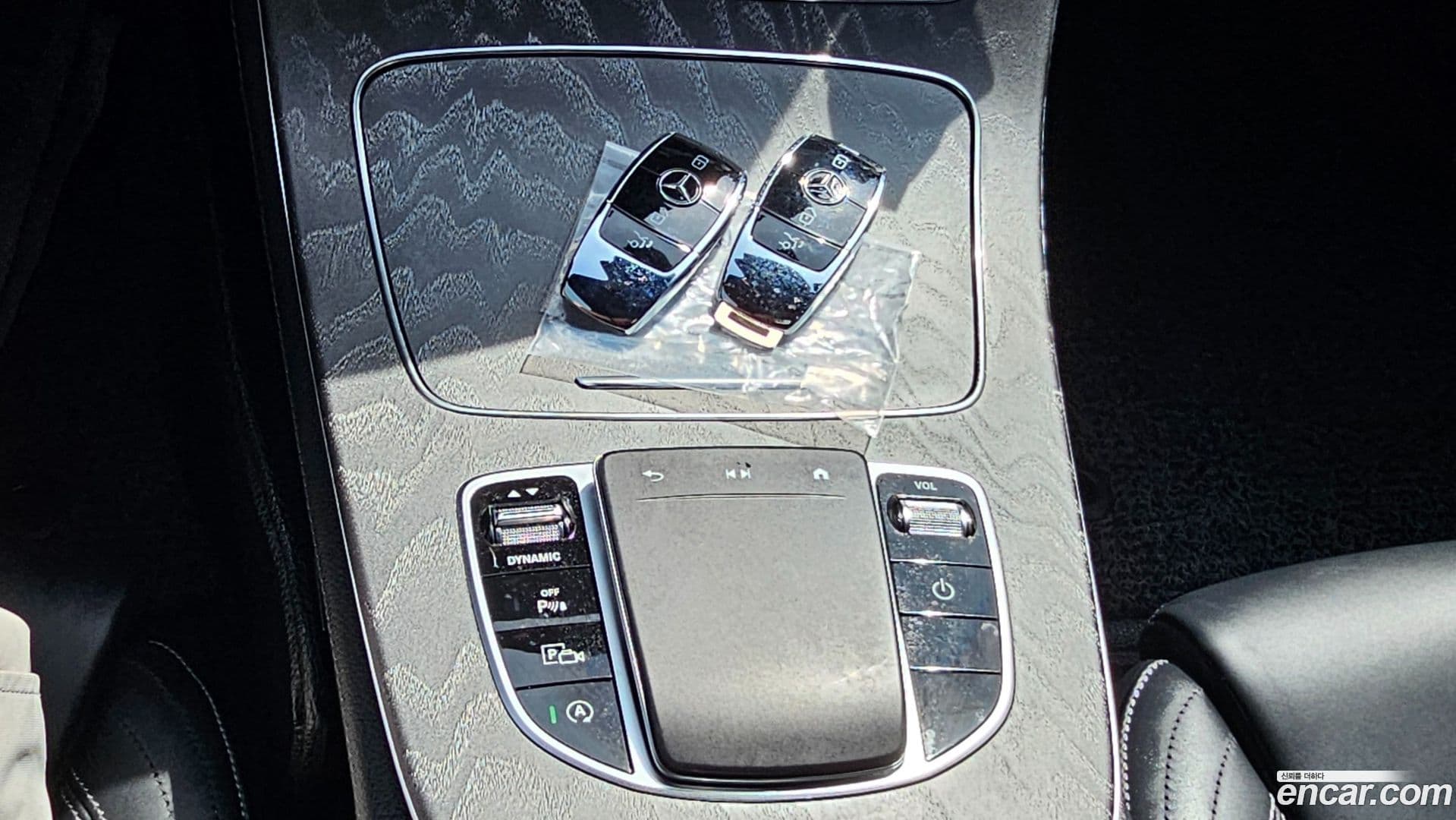 Main__Slider__Photo:E-Class Mercedes-Benz 2021.3-11