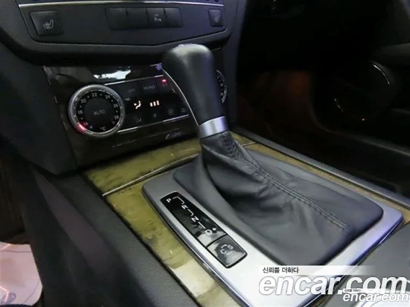 Main__Slider__Photo:C-Class Mercedes-Benz 2008.11-10