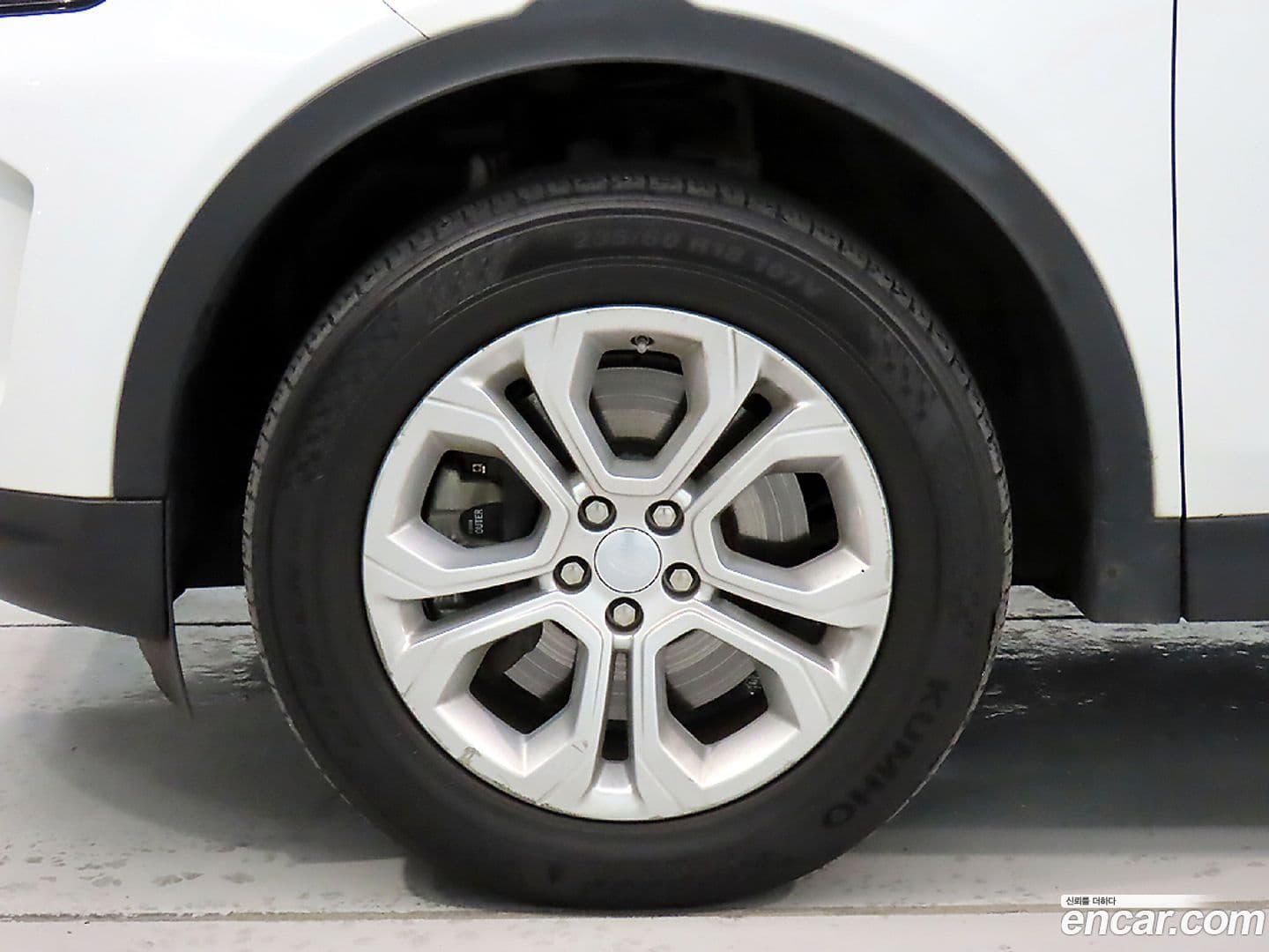 Main__Slider__Photo:Discovery Sport Land Rover 2020.10-4