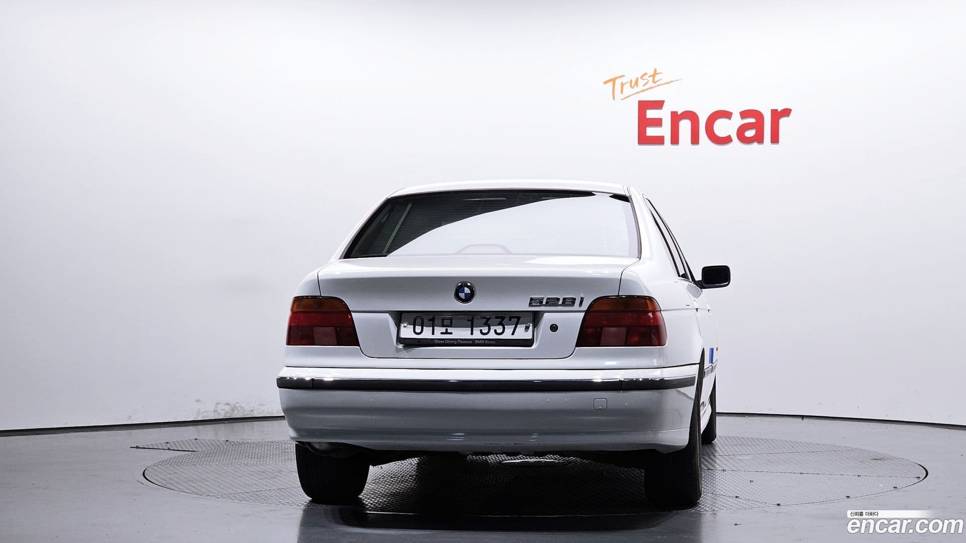 Main__Slider__Photo:5-Series BMW 1996.7-3