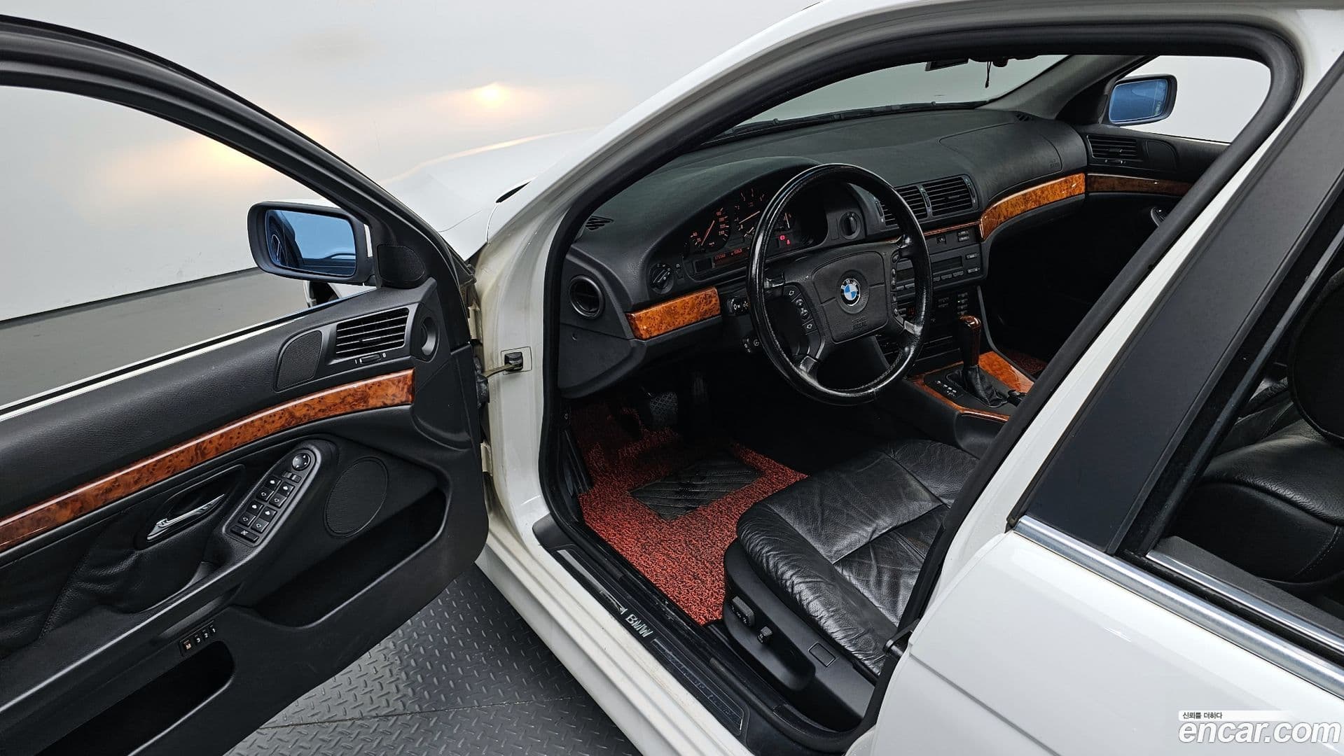 Main__Slider__Photo:5-Series BMW 1996.7-10