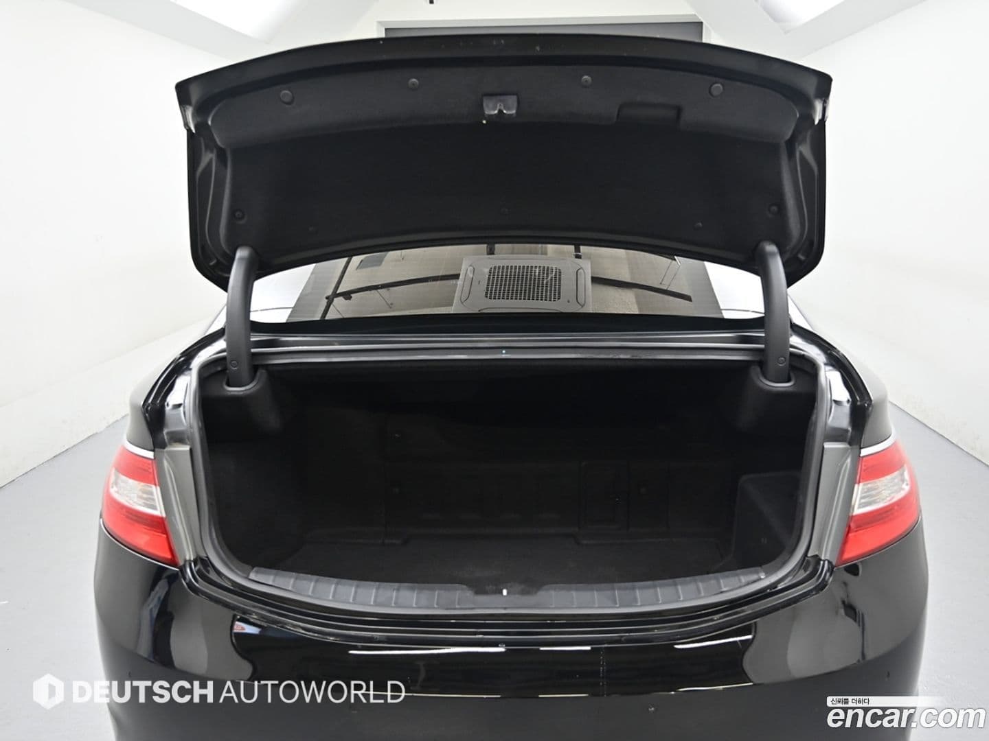 Main__Slider__Photo:Grandeur Hyundai 2014.10-19