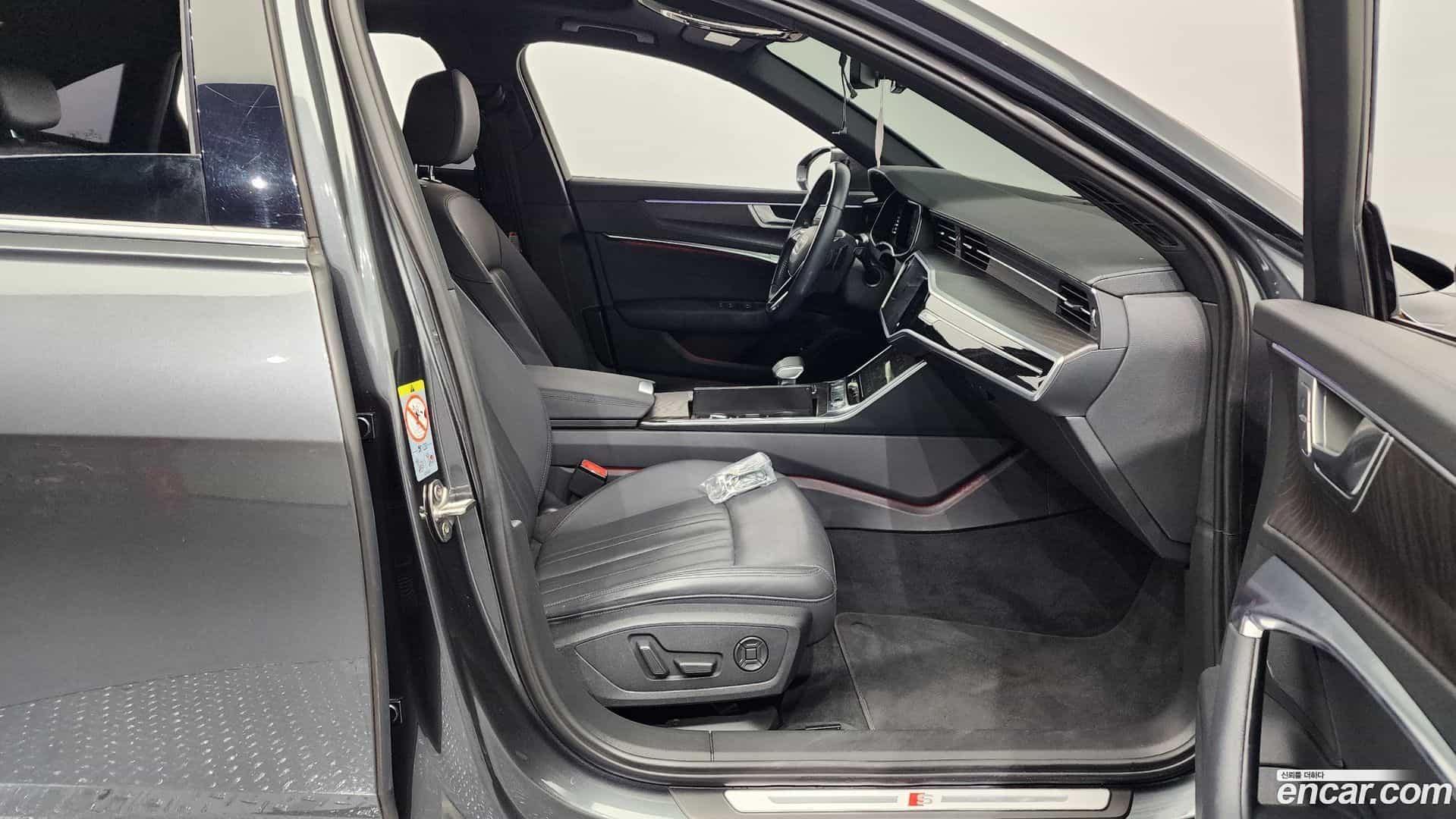 A6 Audi 2020.11-OPTION-015