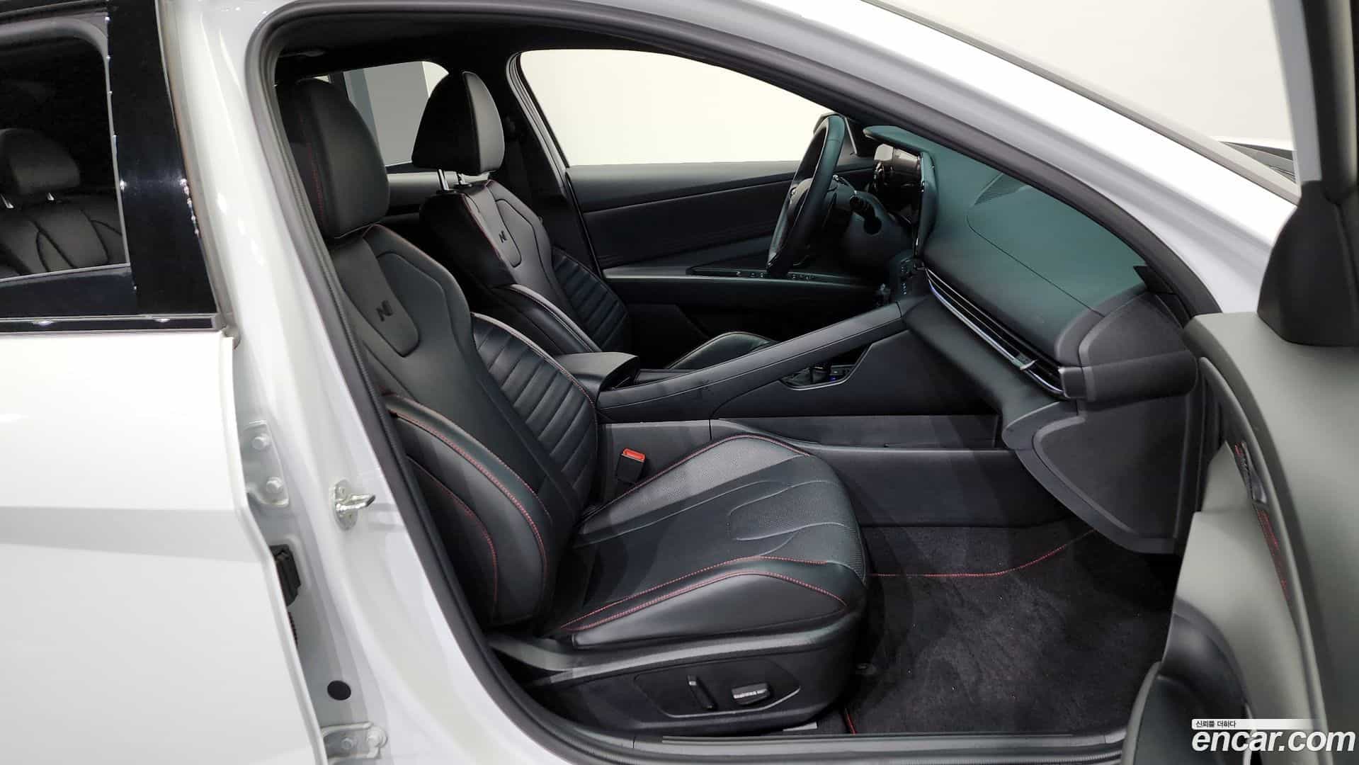 AVANTE Hyundai 2024.9-OPTION-015