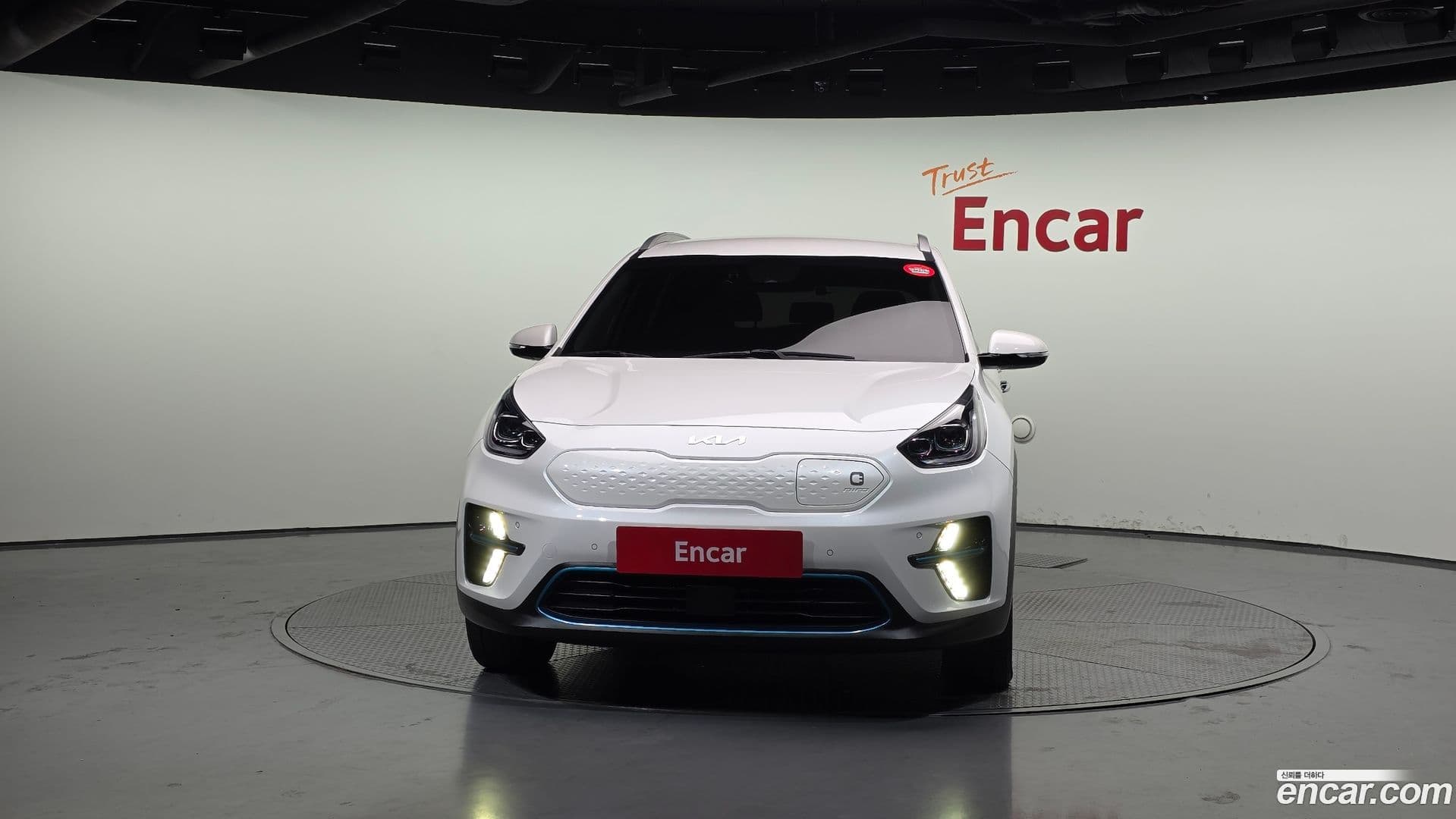 Main__Slider__Photo:Niro Kia 2021.9-2