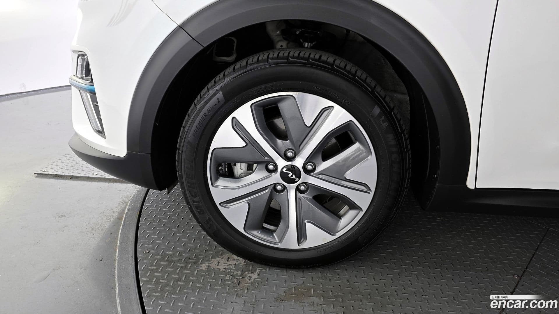 Main__Slider__Photo:Niro Kia 2021.9-4