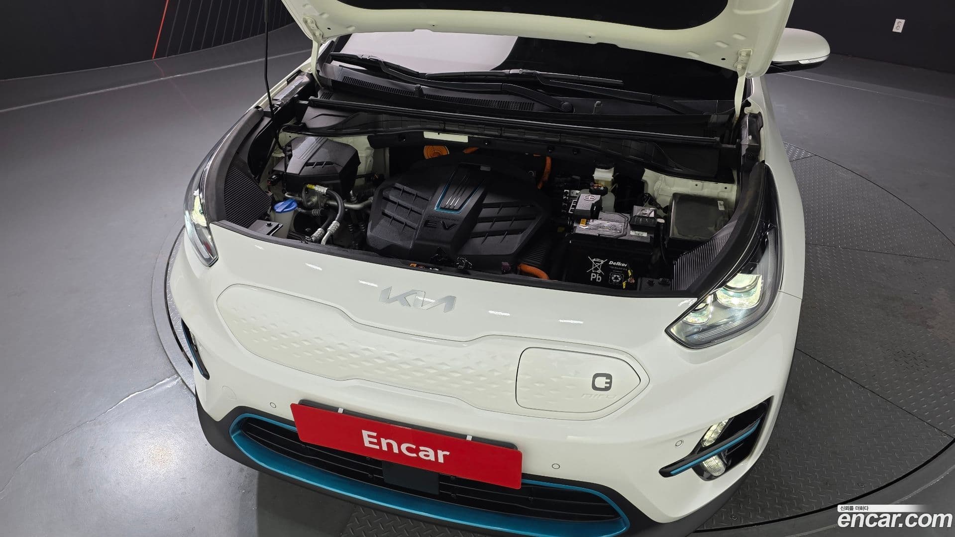 Main__Slider__Photo:Niro Kia 2021.9-5