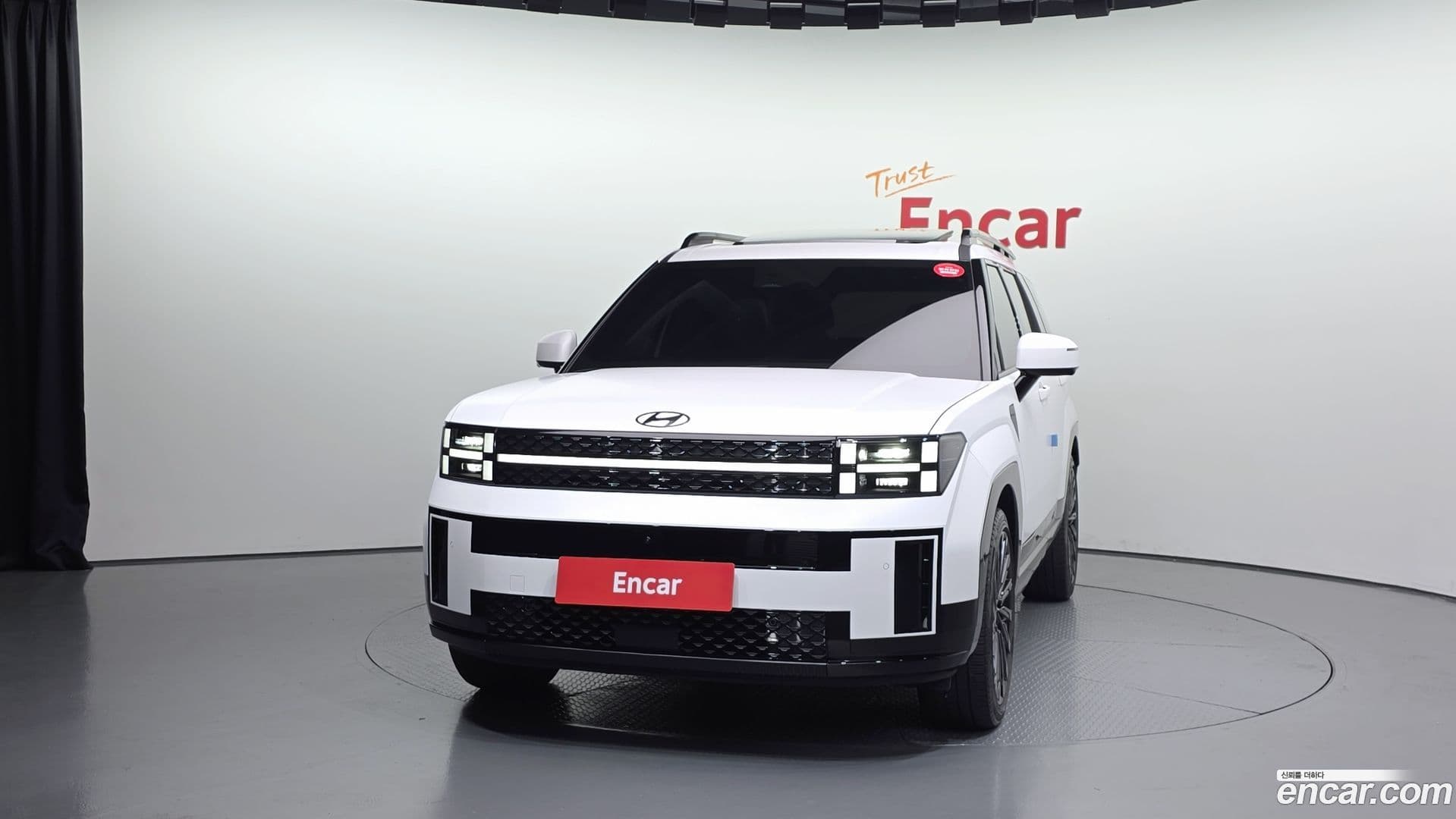 Main__Slider__Photo:Santafe Hyundai 2023.9-2