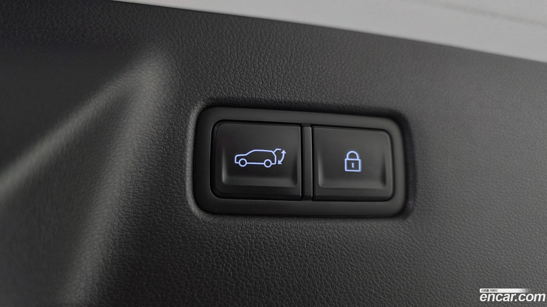 Main__Slider__Photo:Santafe Hyundai 2023.9-17