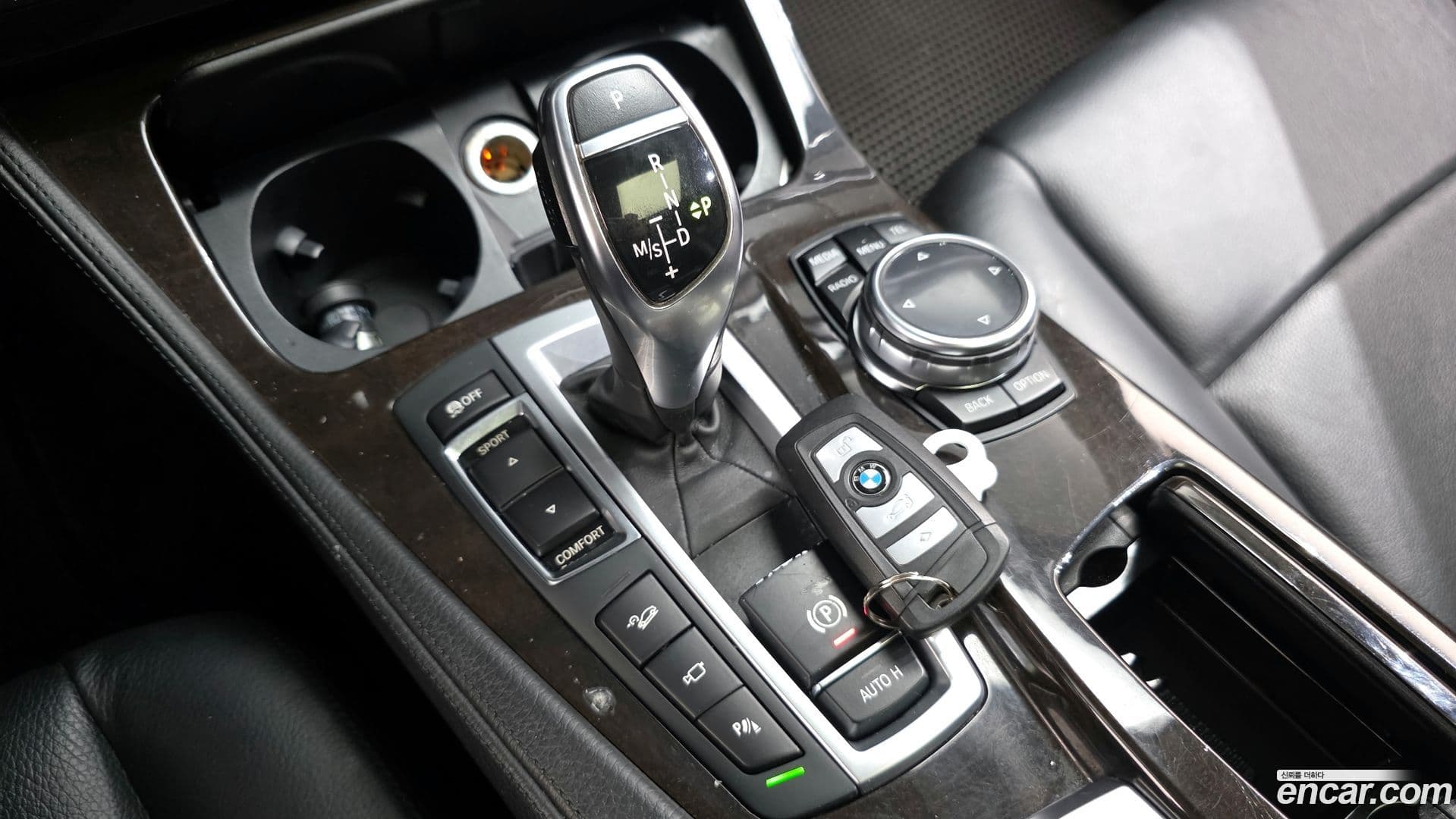 Main__Slider__Photo:5-Series BMW 2013.11-8