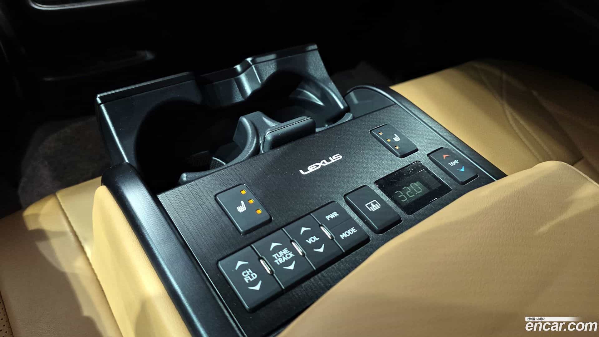 ES Lexus 2019.0-OPTION-021