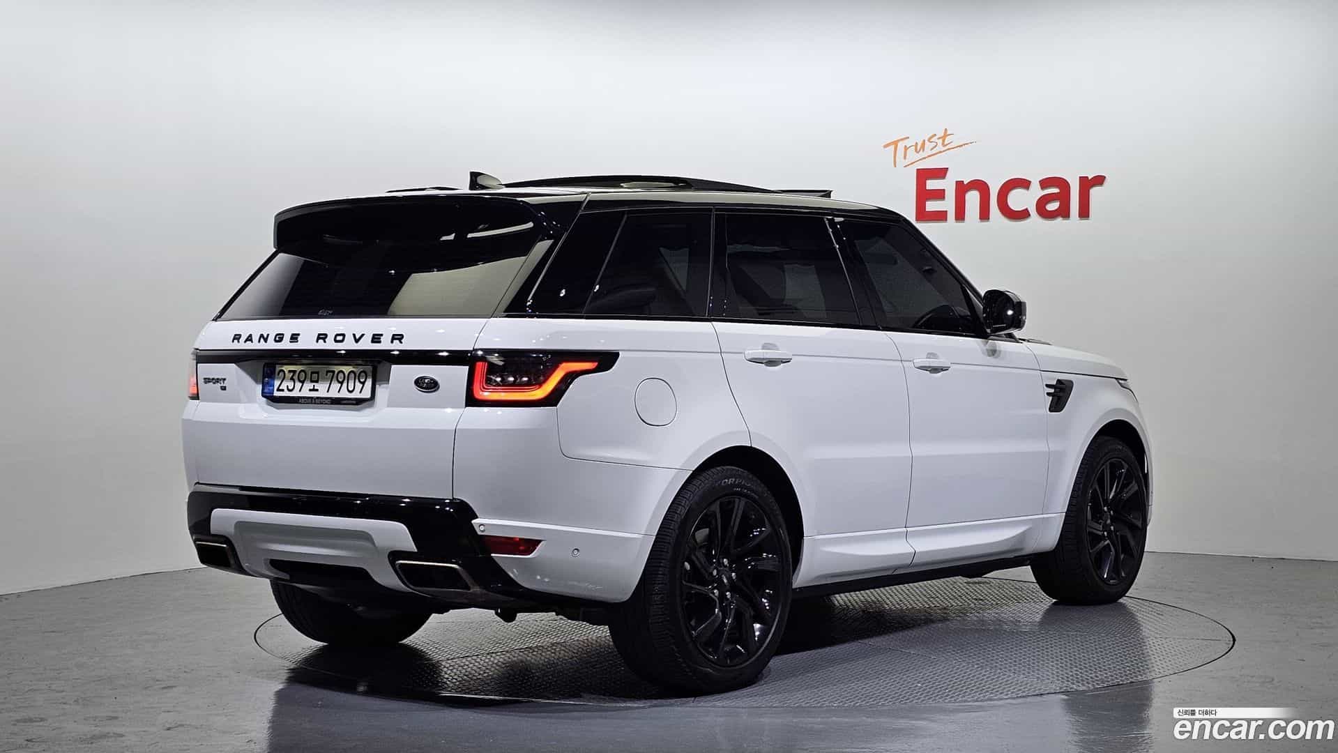 Range Rover Sport Land Rover 2021.4-OUTER-002