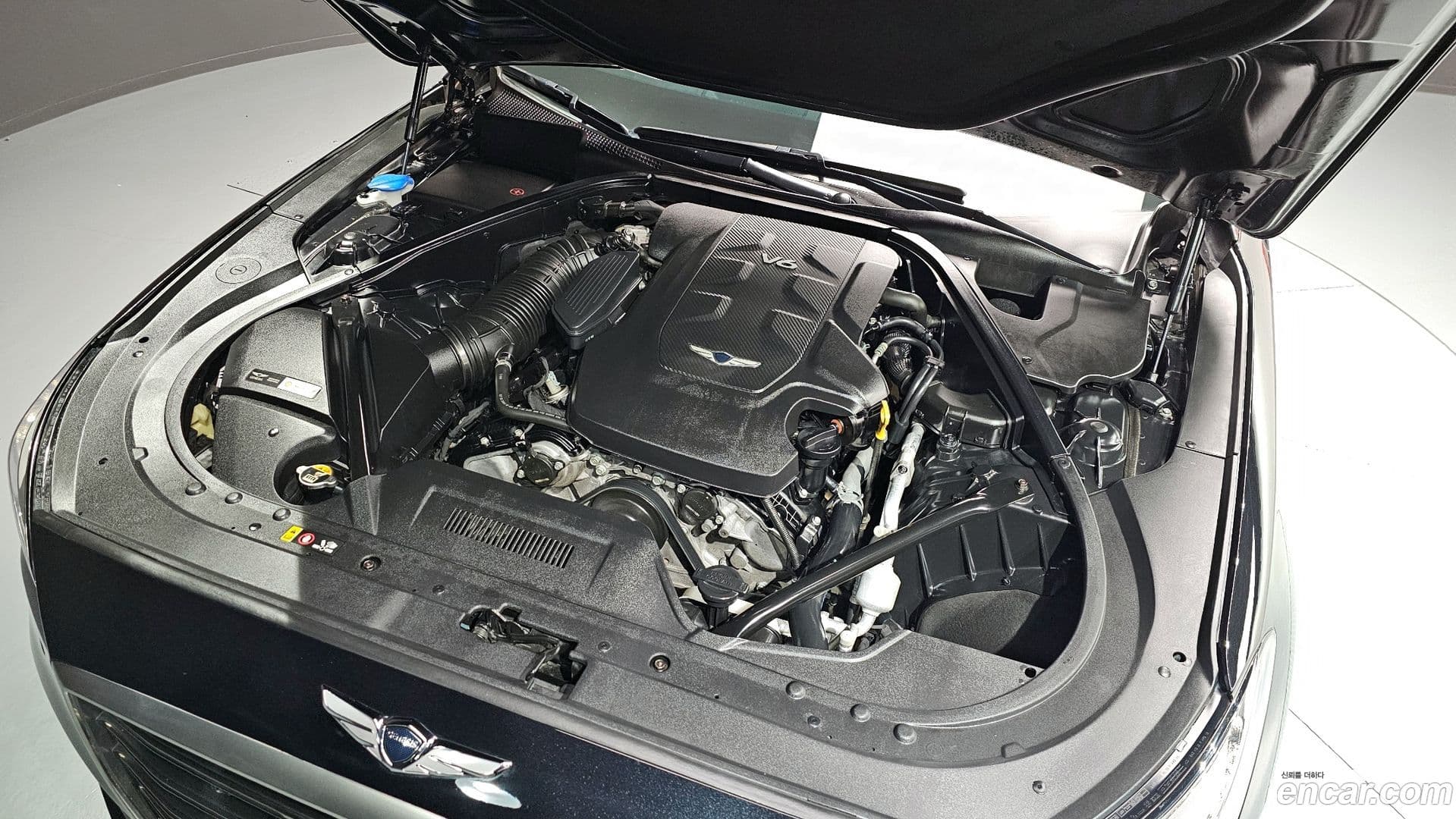 Main__Slider__Photo:G80 Genesis 2019.5-5