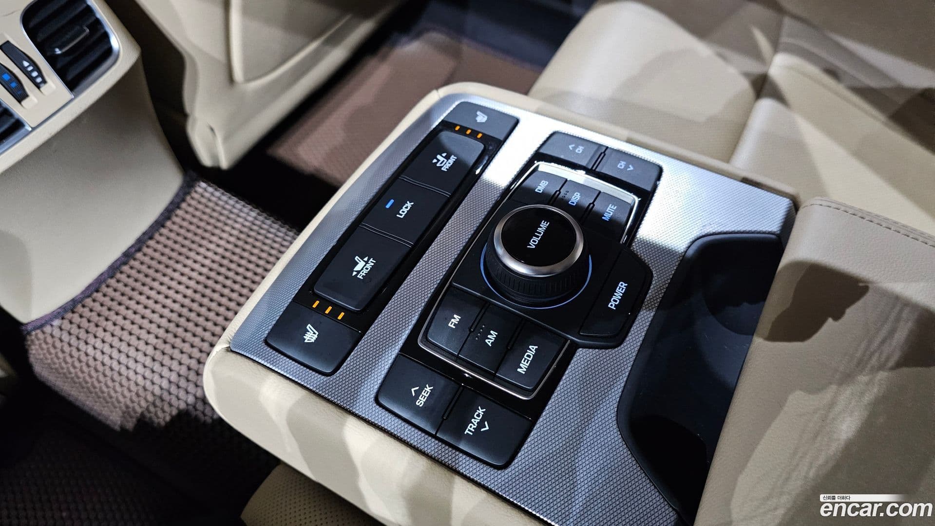 Main__Slider__Photo:G80 Genesis 2019.5-17