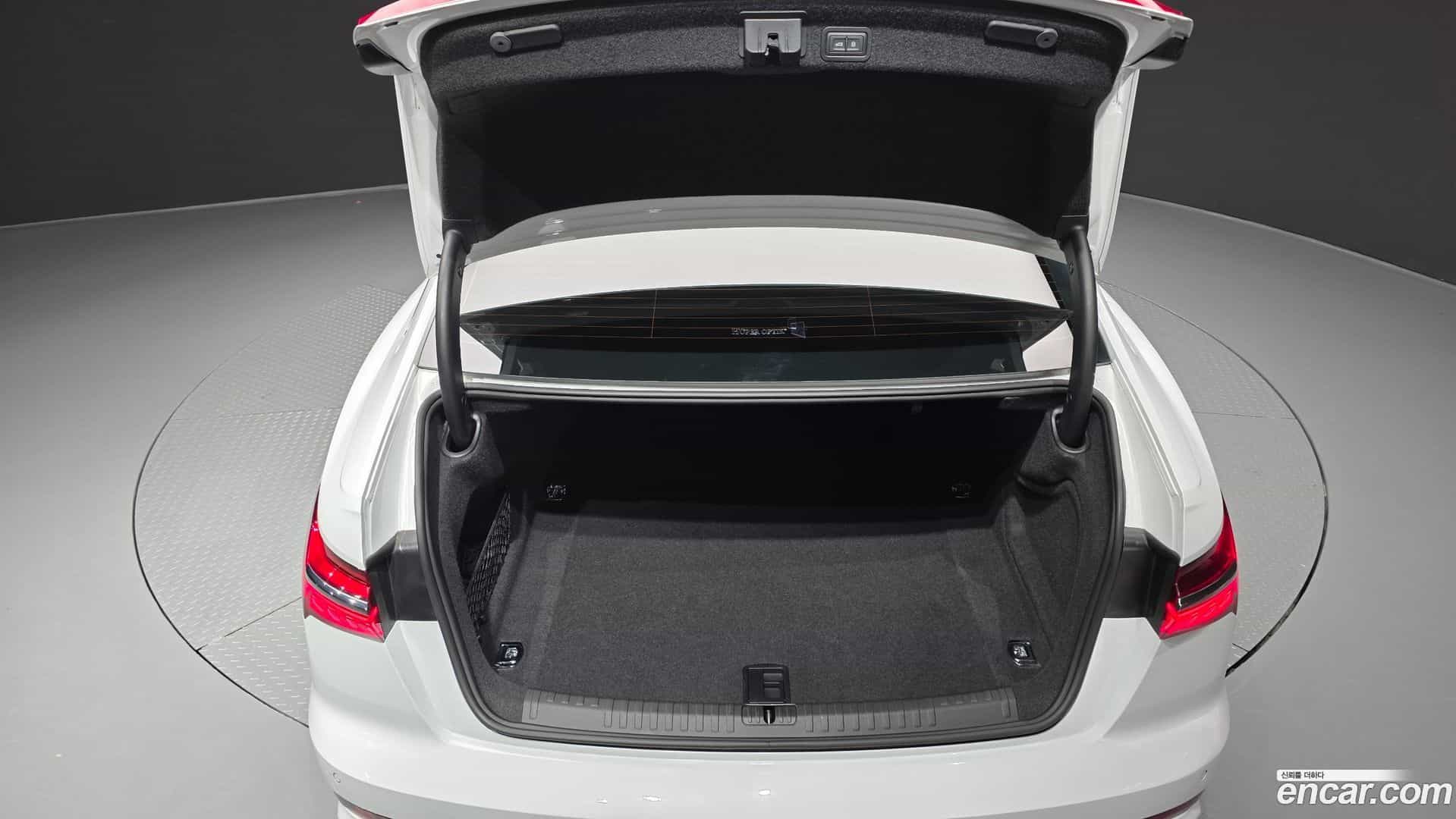 A6 Audi 2023.11-OPTION-024