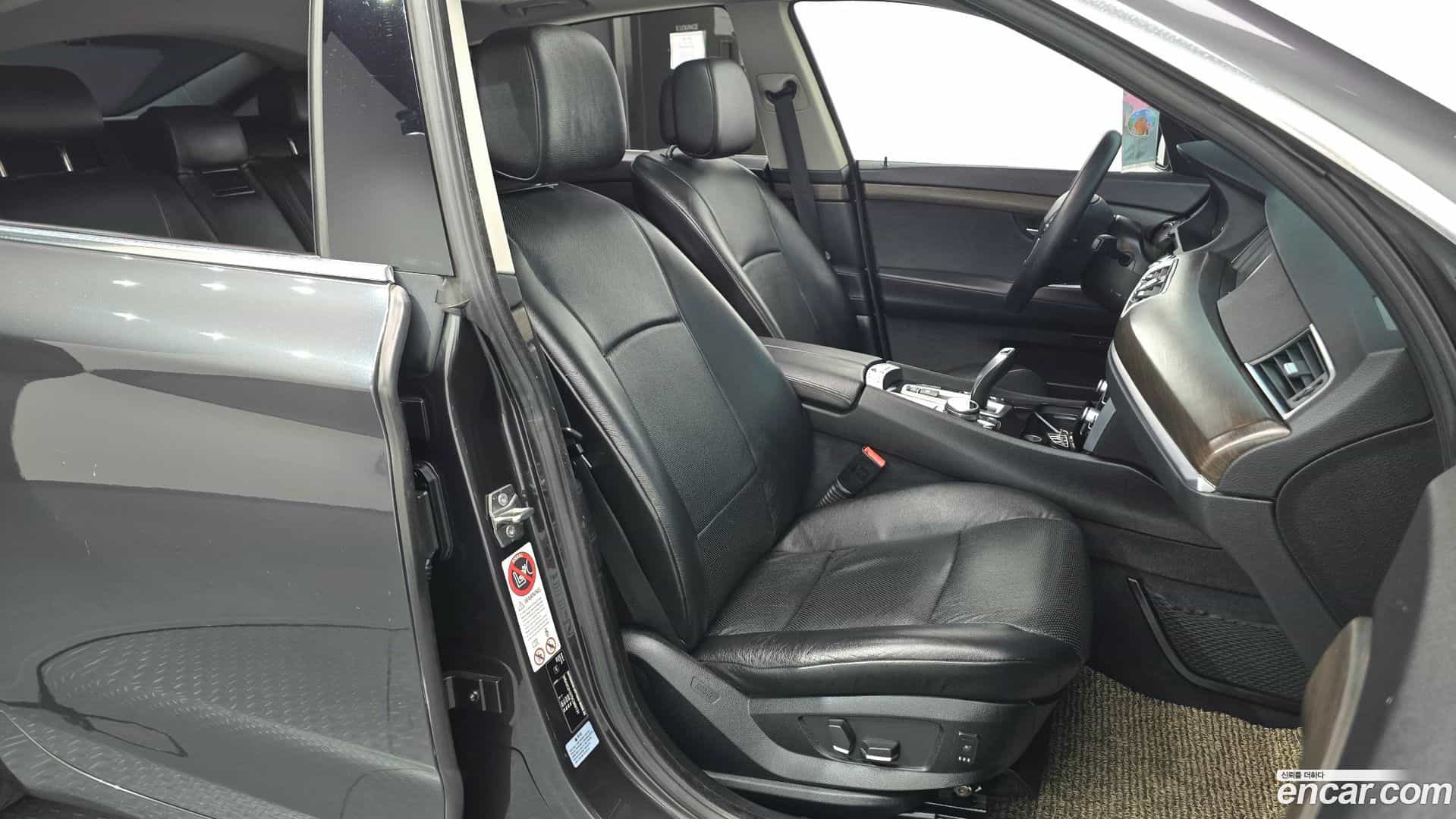 Gran Turismo BMW 2012.9-INNER-010