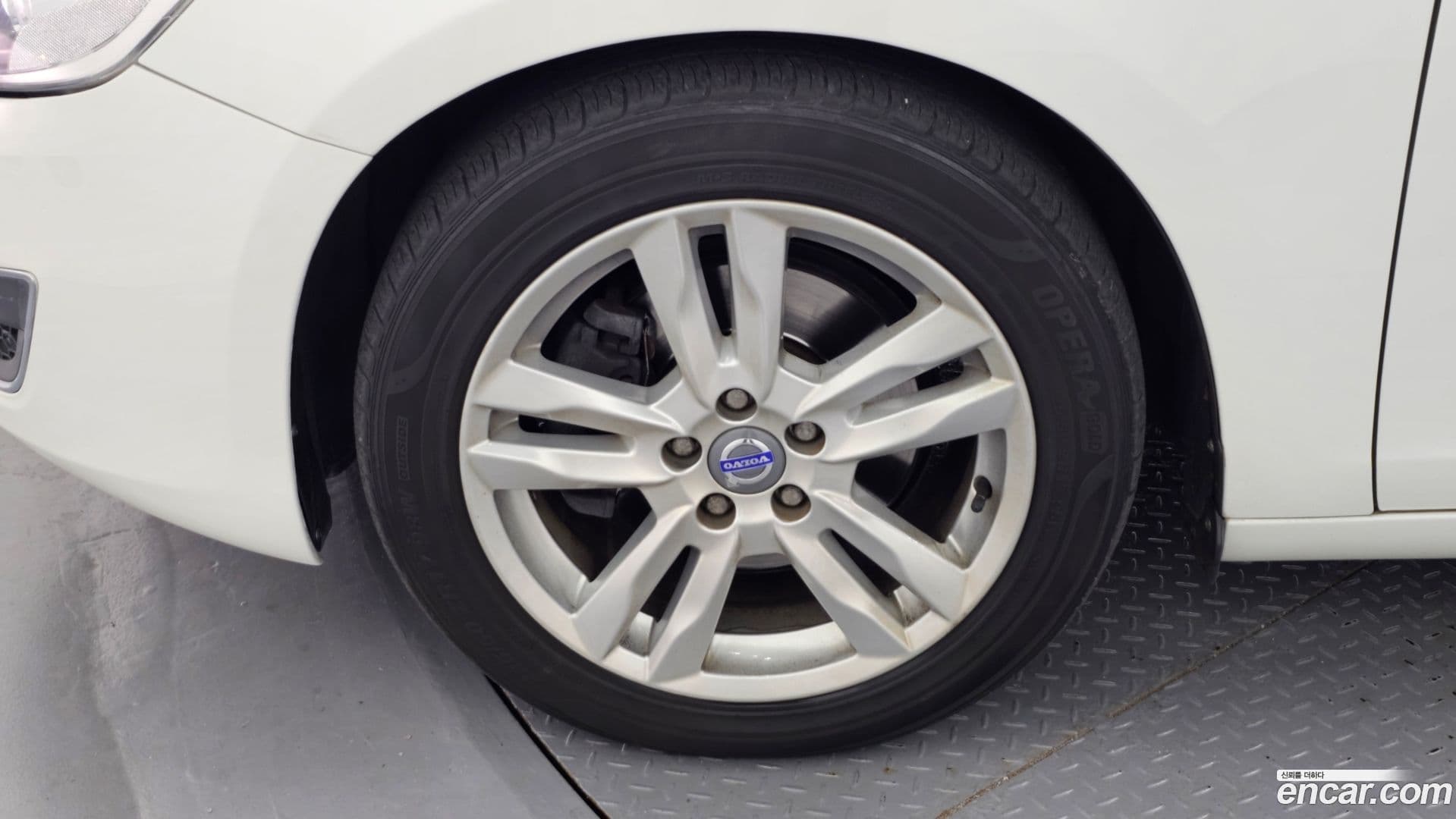 Main__Slider__Photo:S60 Volvo 2013.4-4