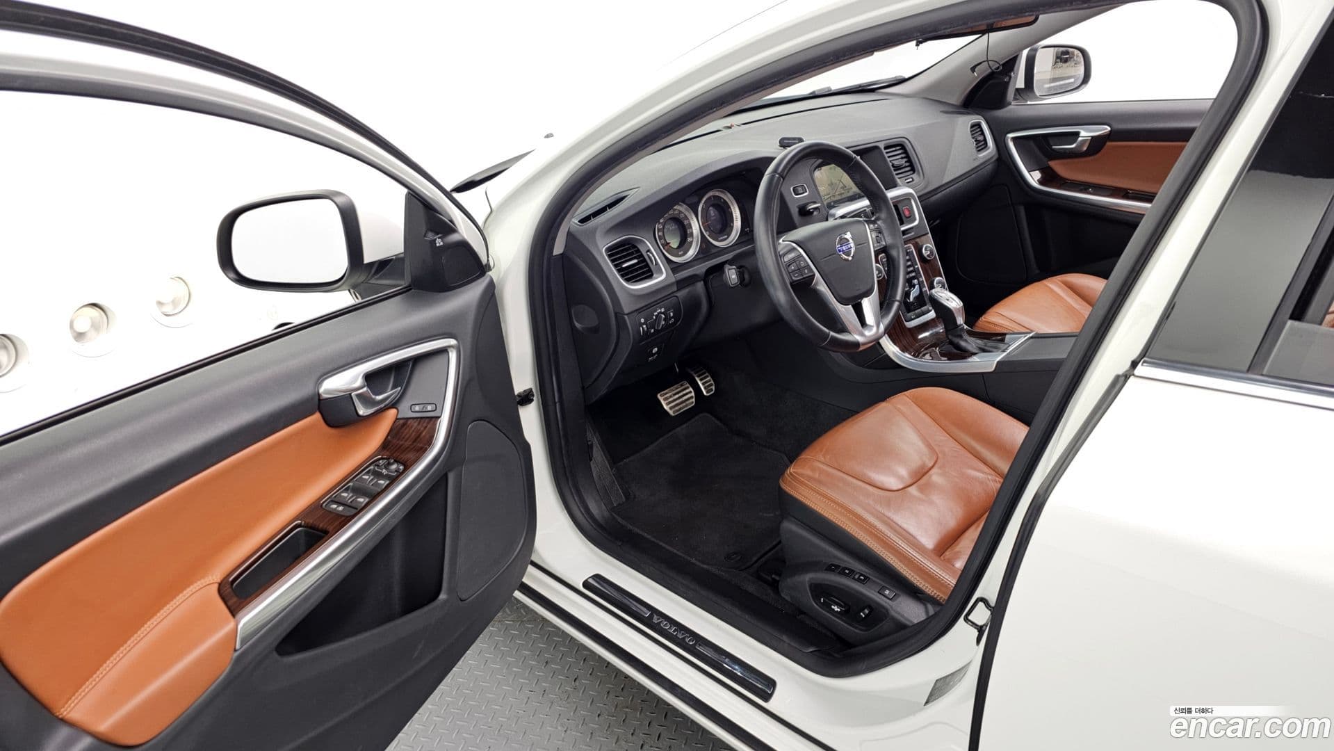 Main__Slider__Photo:S60 Volvo 2013.4-9