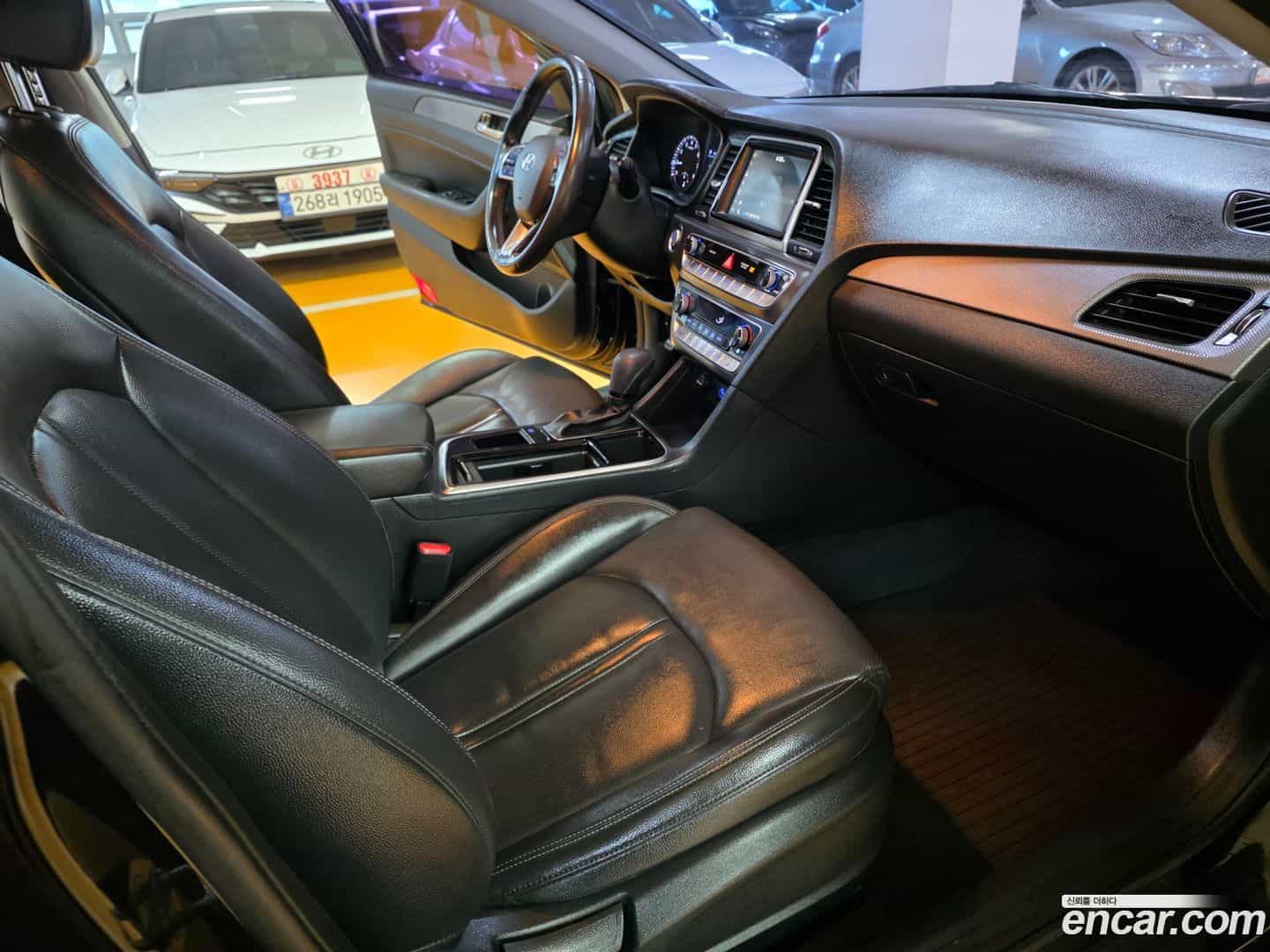 Sonata Hyundai 2018.3-INNER-008