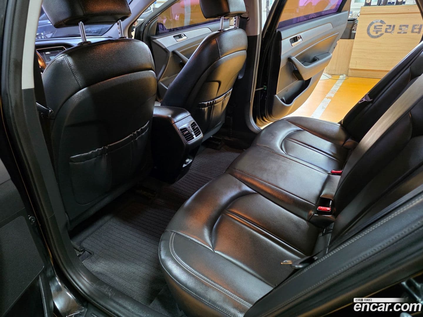 Main__Slider__Photo:Sonata Hyundai 2018.3-8