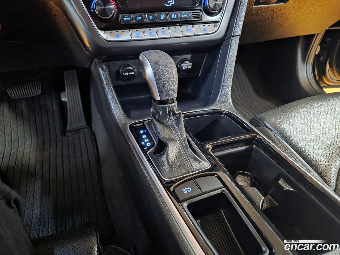 Main__Slider__Photo:Sonata Hyundai 2018.3-15