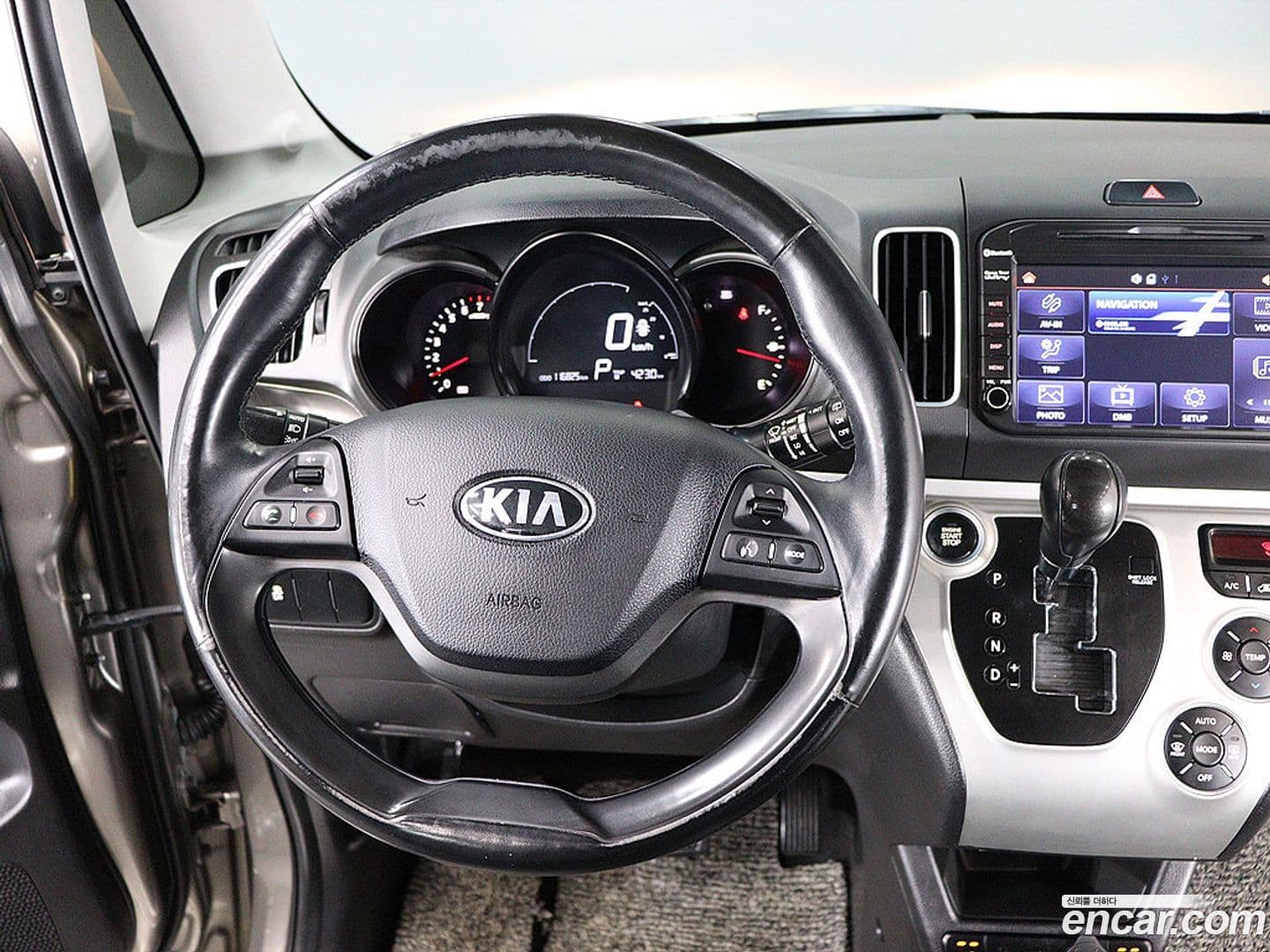 Main__Slider__Photo:RAY Kia 2015.9-14