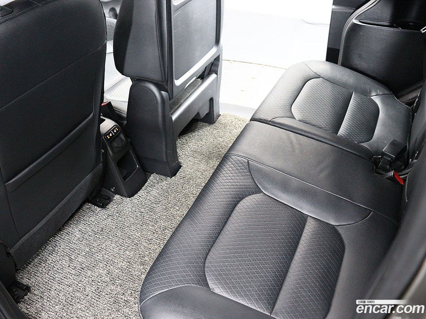 Main__Slider__Photo:RAY Kia 2015.9-15