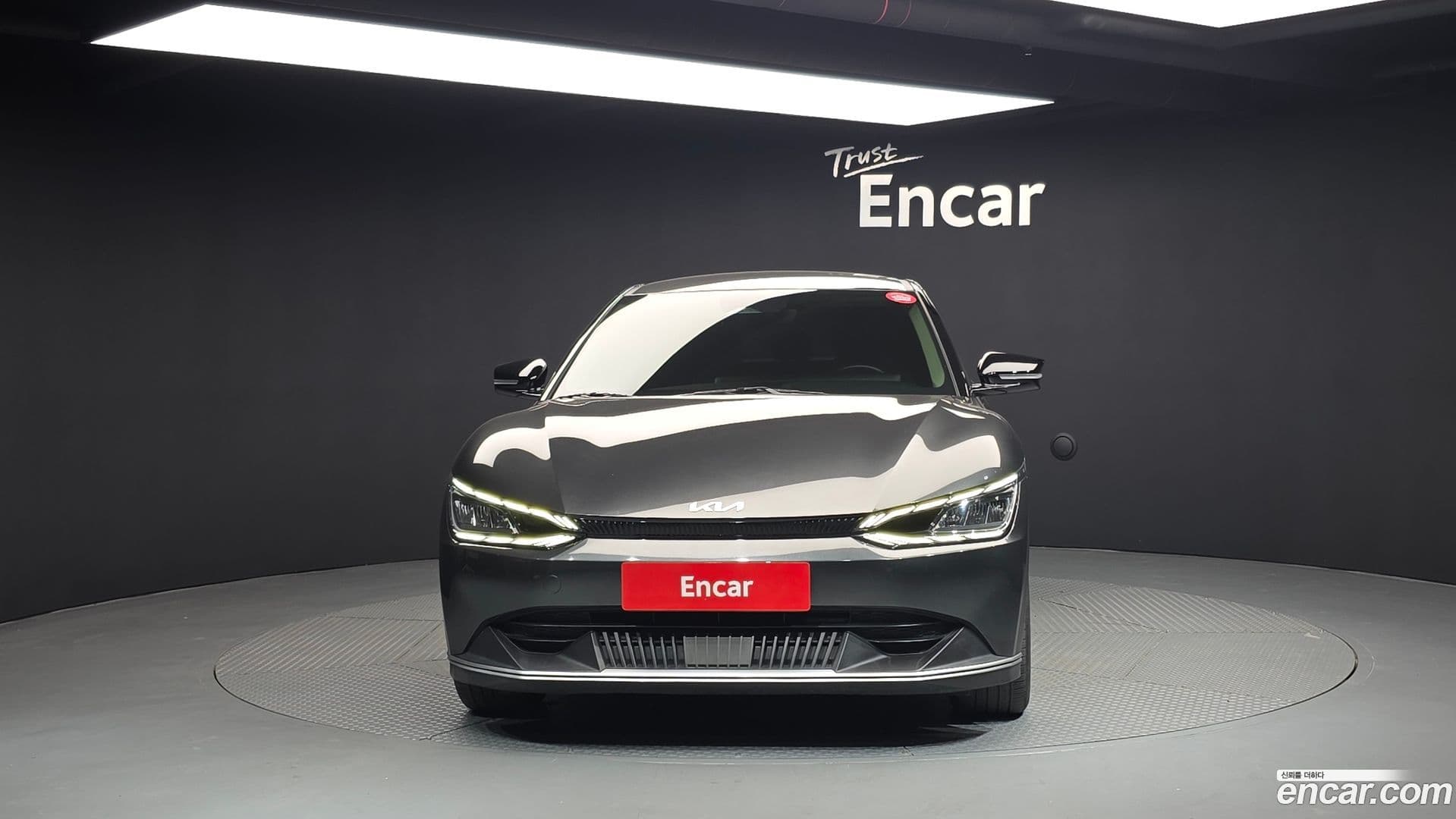 Main__Slider__Photo:EV6 Kia 2022.6-2