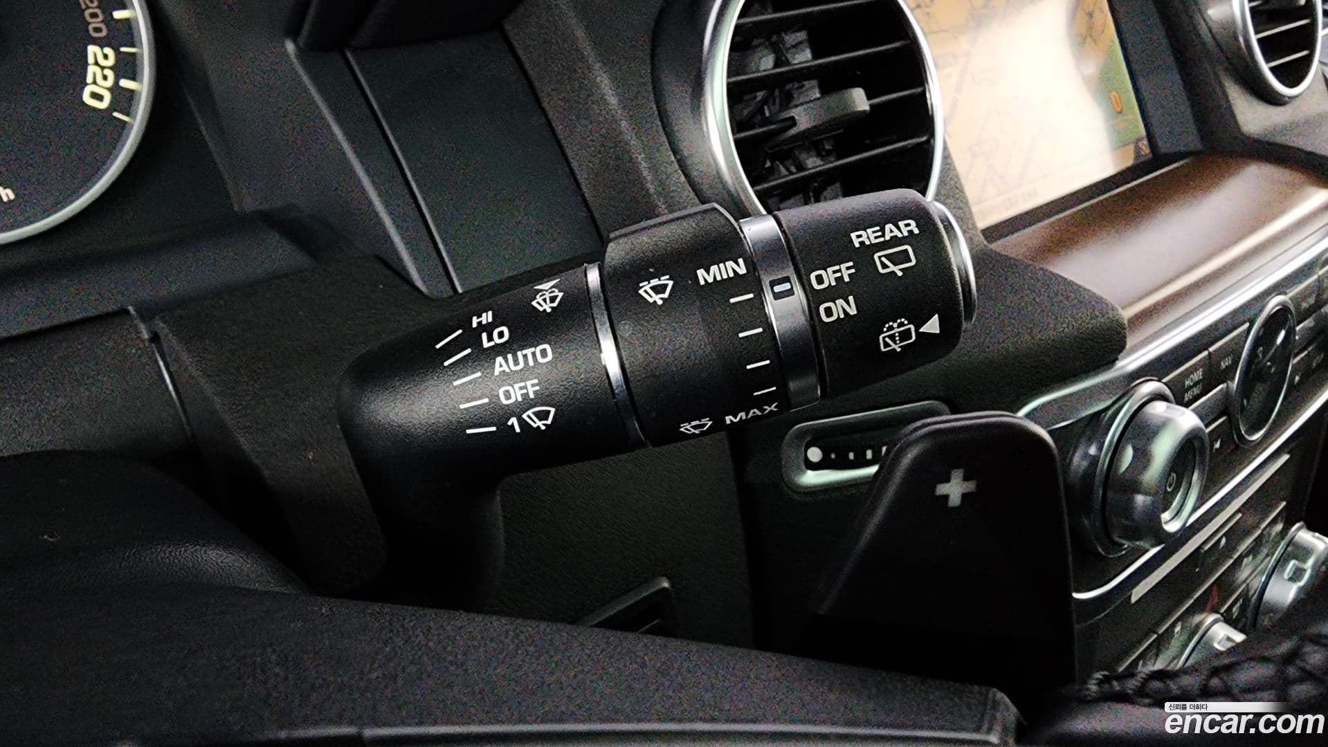 Main__Slider__Photo:Discovery Land Rover 2016.11-15