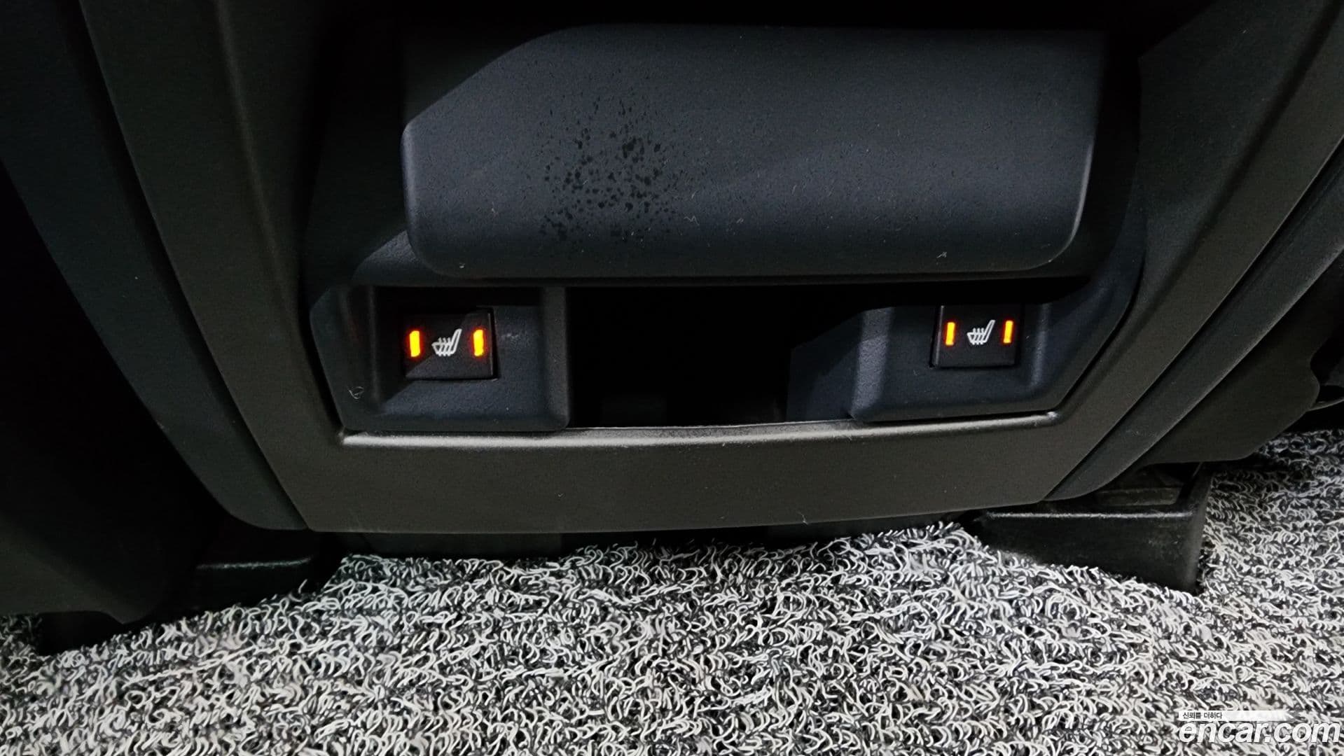 Main__Slider__Photo:Discovery Land Rover 2016.11-18