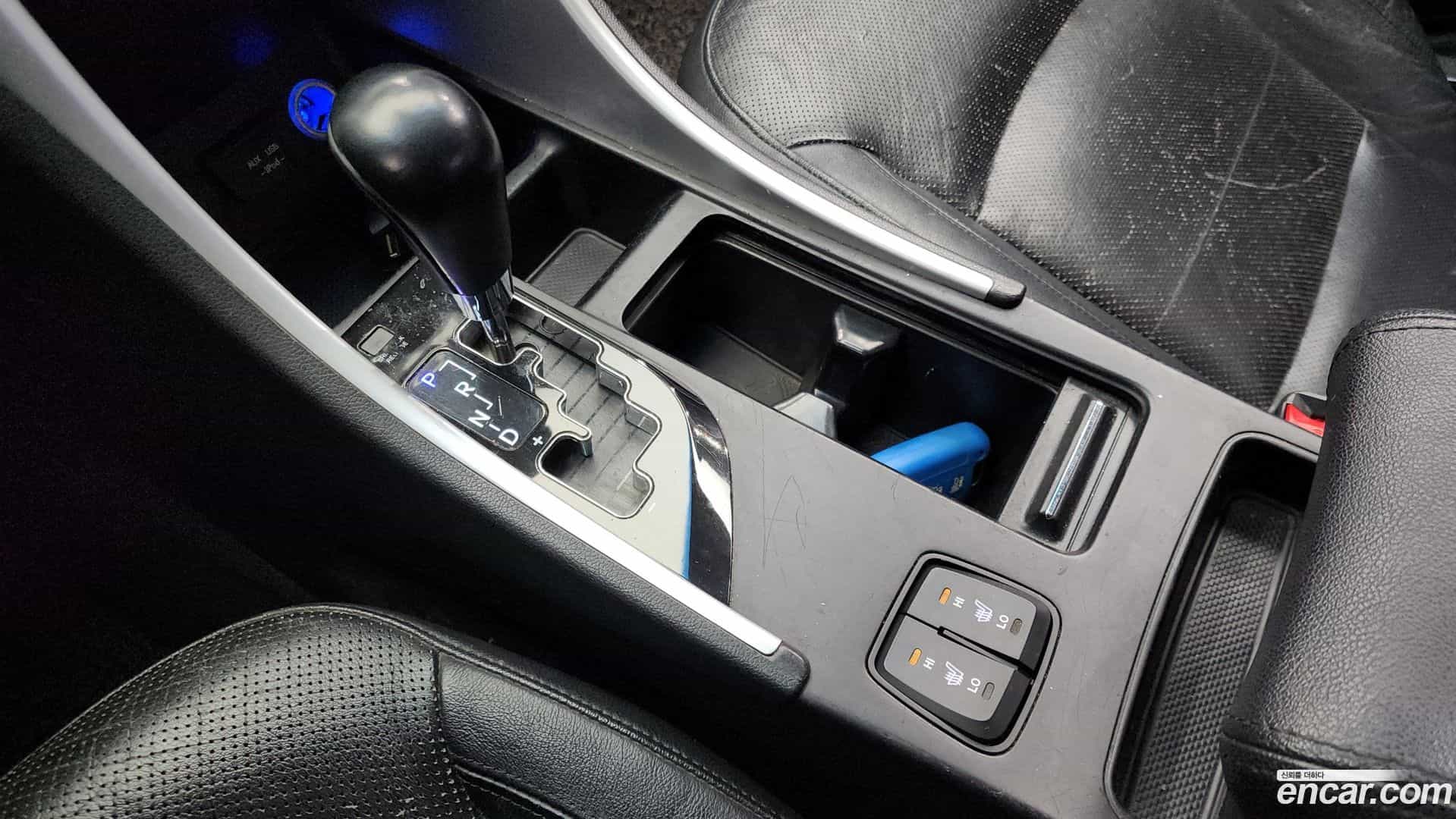 Sonata Hyundai 2009.11-INNER-009