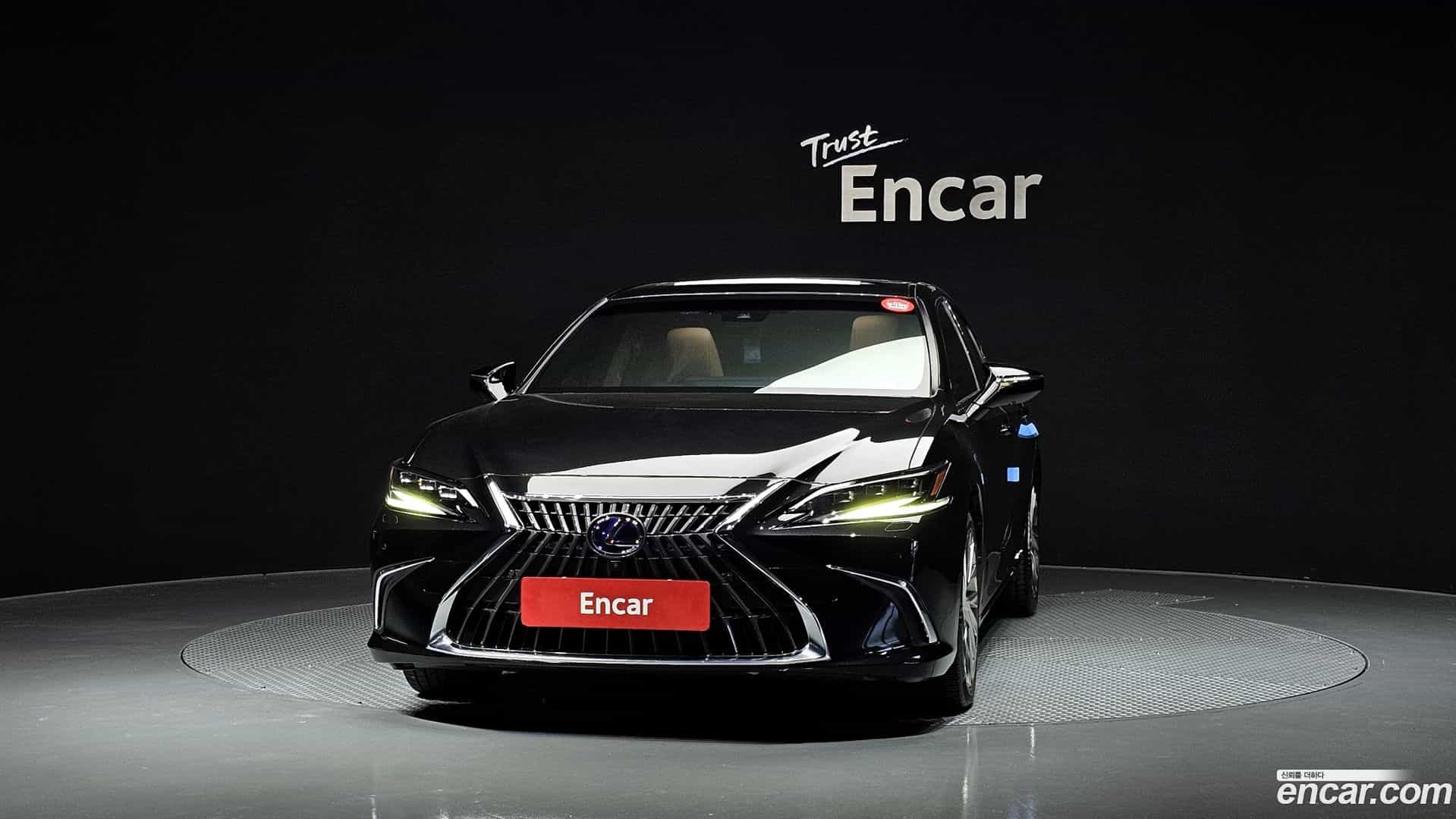 ES Lexus 2022.5-OUTER-003