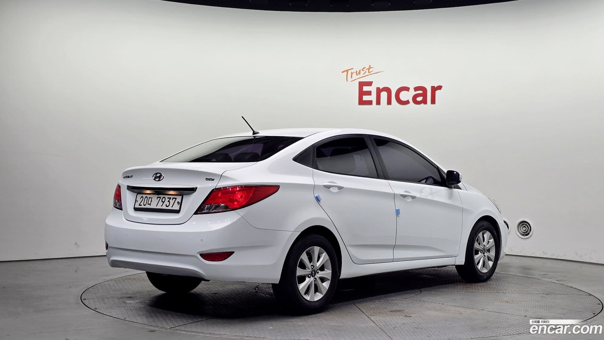 Main__Slider__Photo:Accent Hyundai 2015.3-1