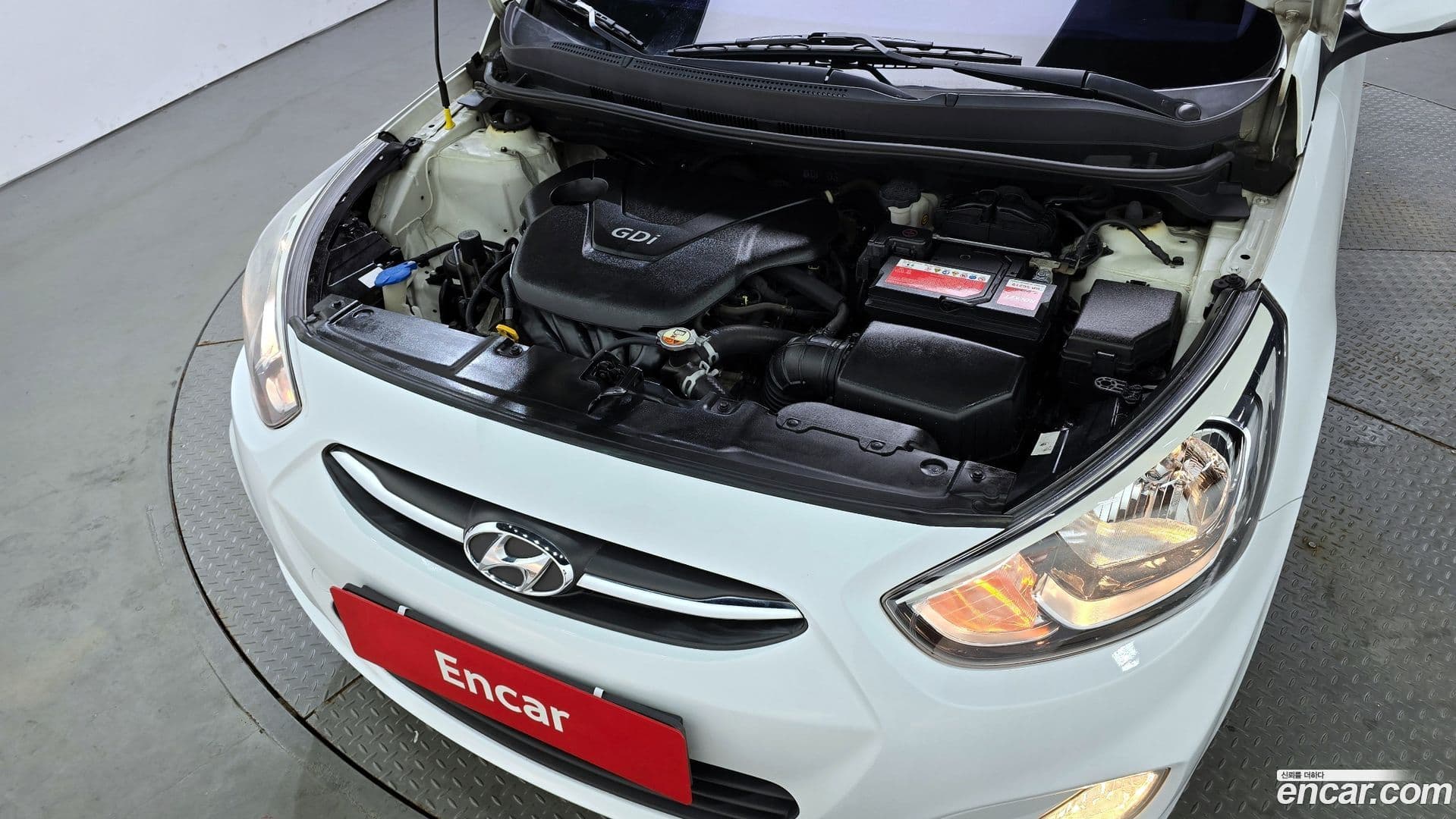 Main__Slider__Photo:Accent Hyundai 2015.3-5