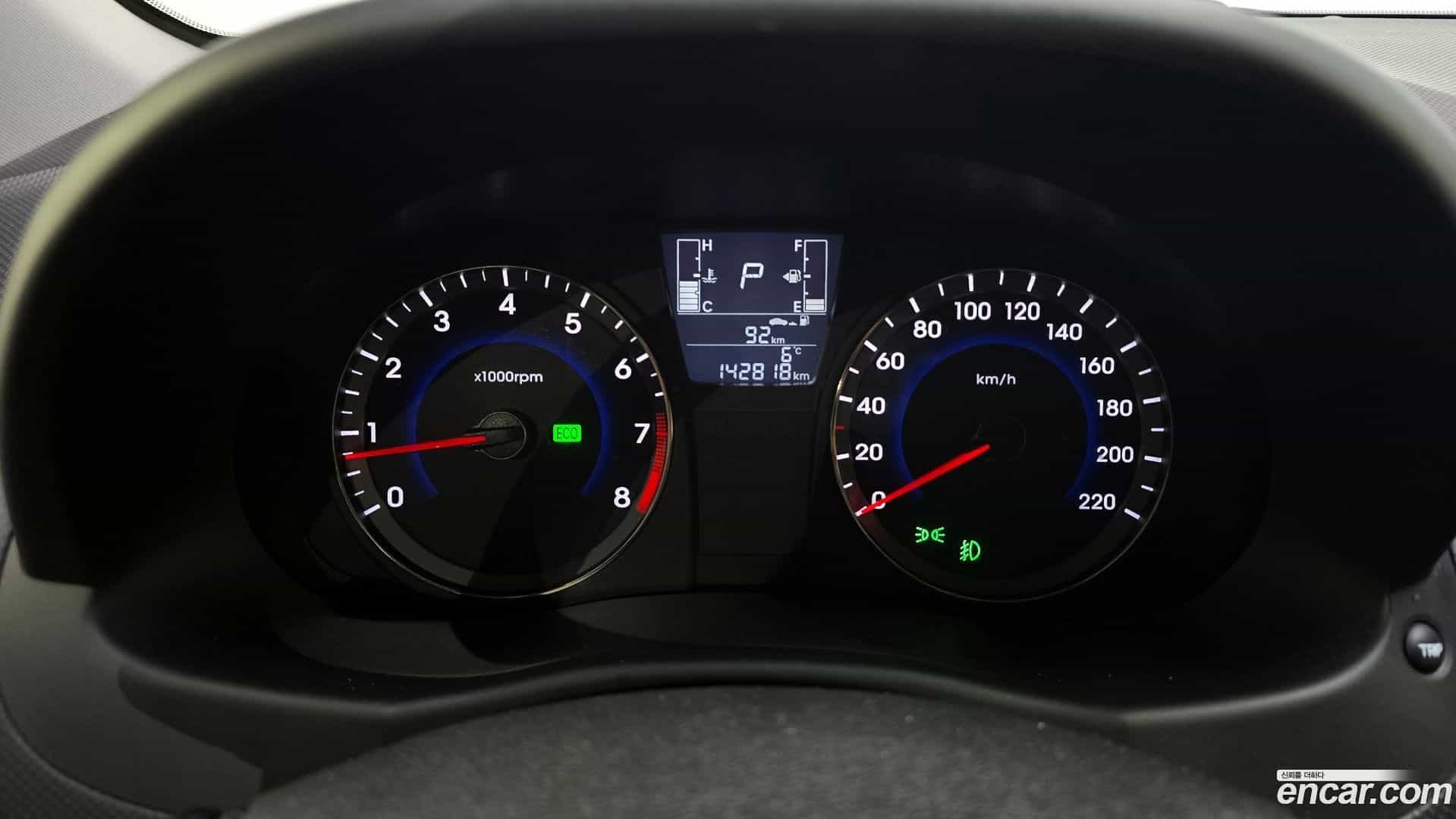 Accent Hyundai 2015.3-INNER-008