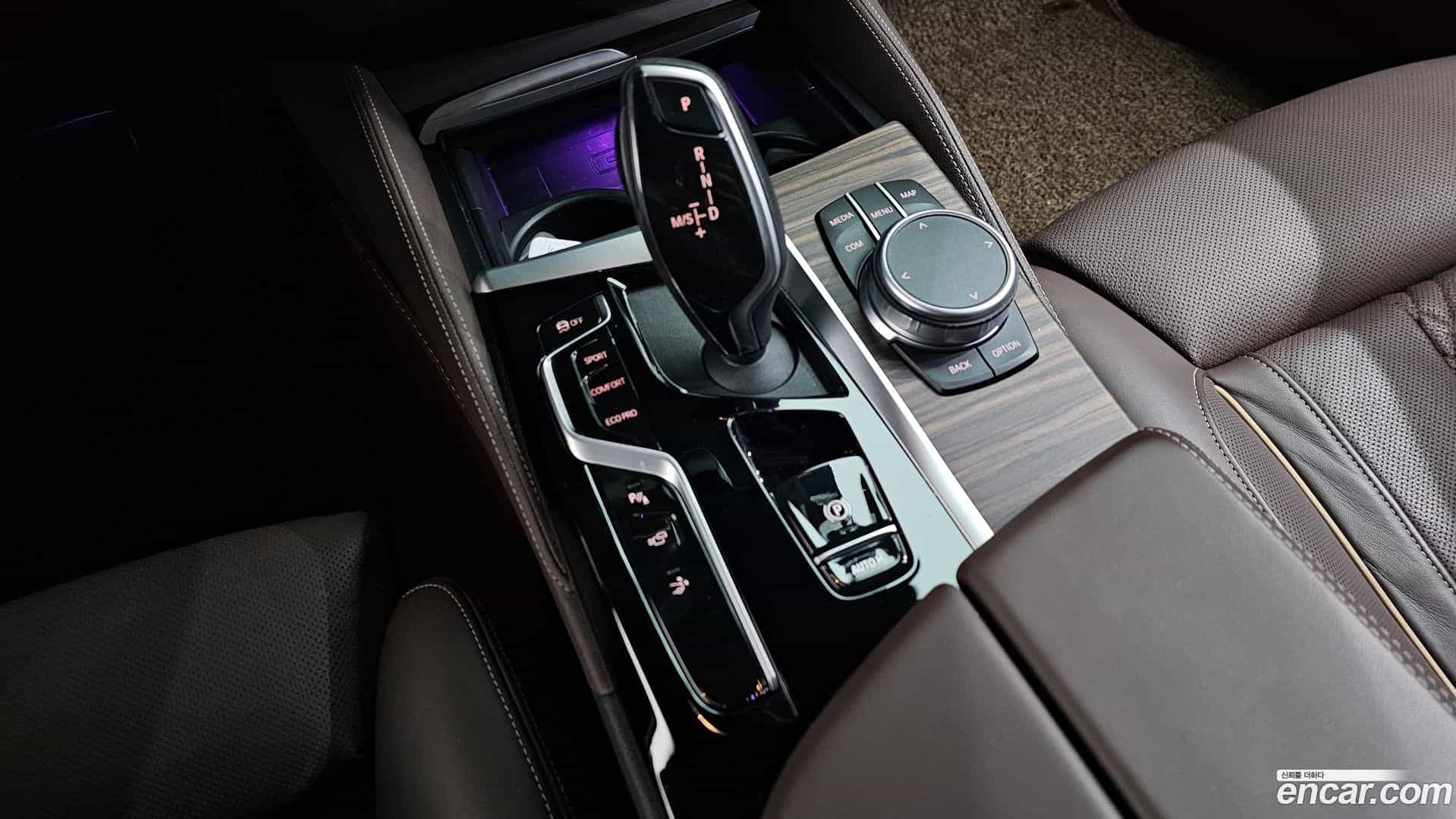 Gran Turismo BMW 2020.11-INNER-009