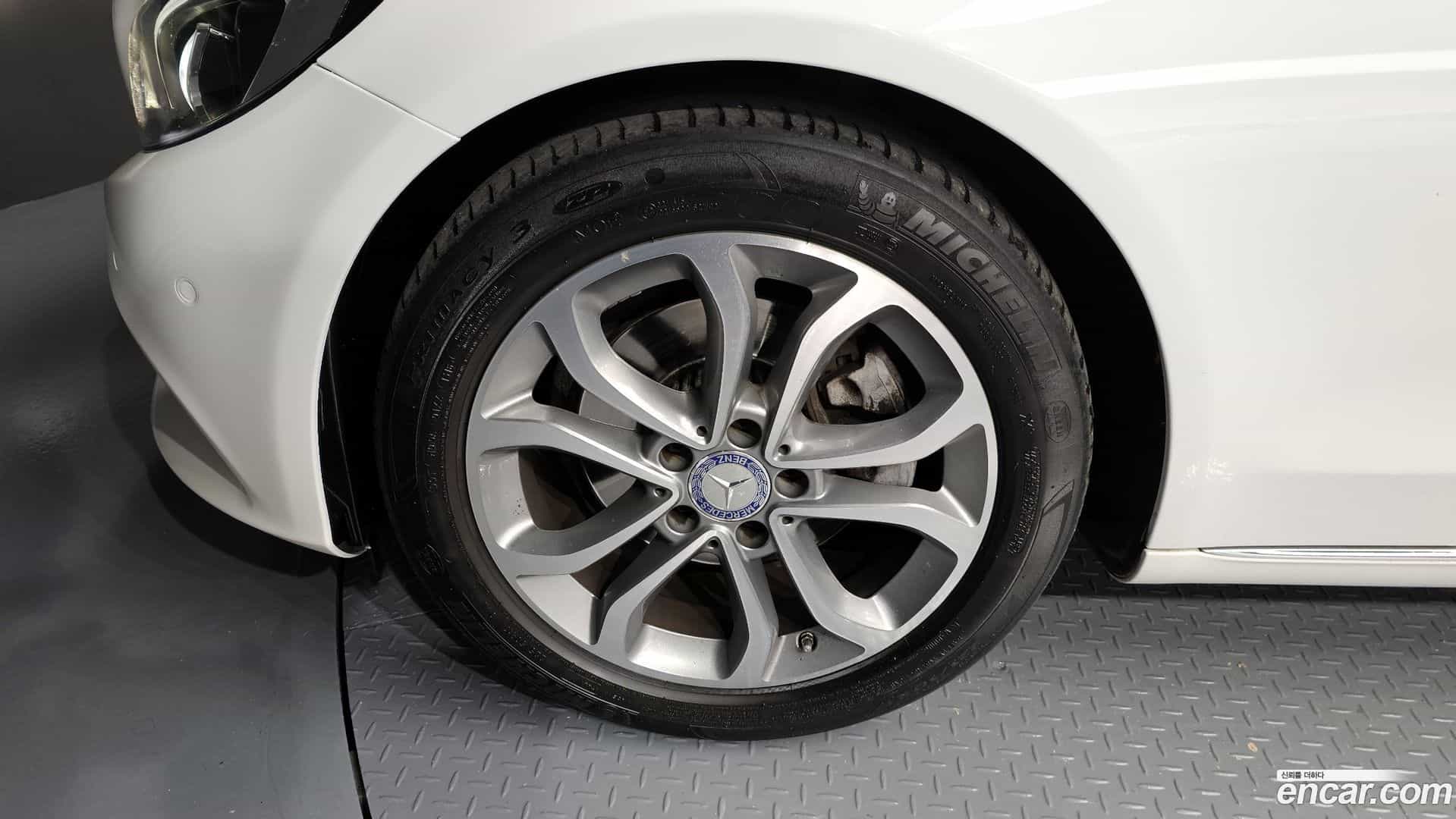 C-Class Mercedes-Benz 2016.8-OUTER-005